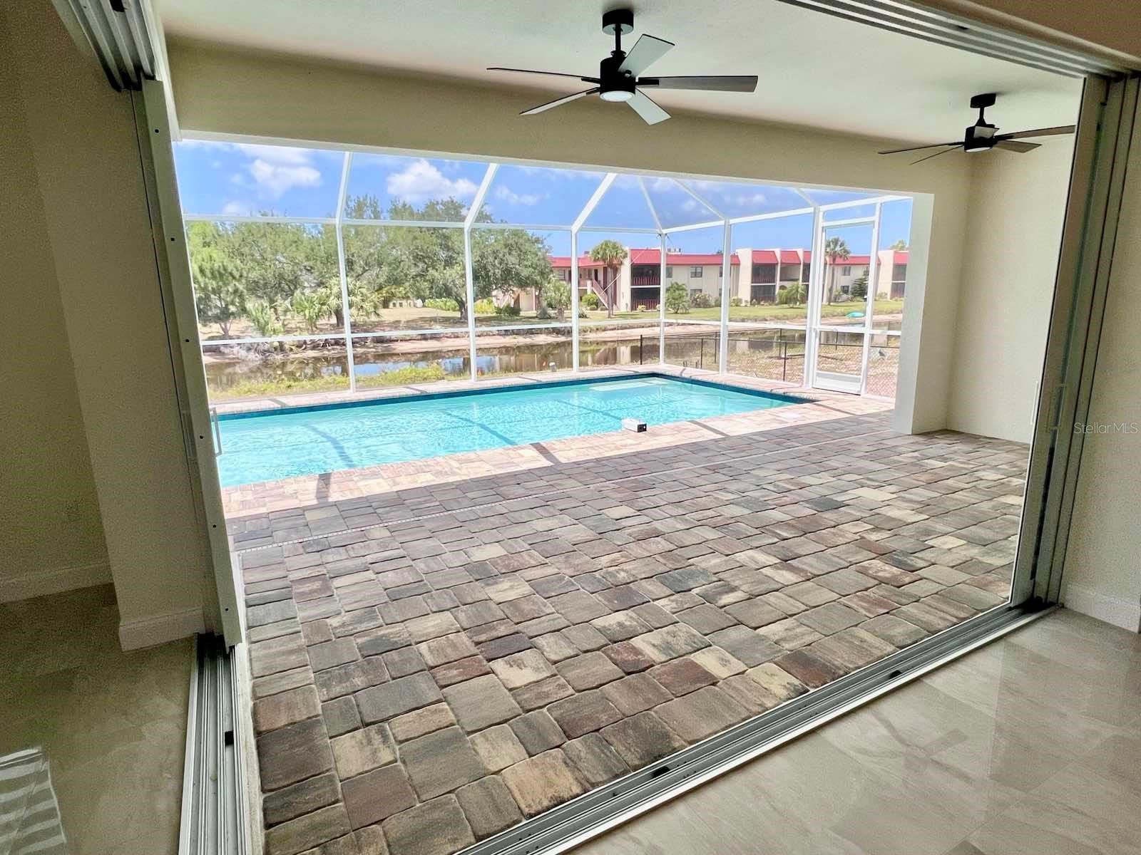 55 Rotonda Cir Property Photo 15