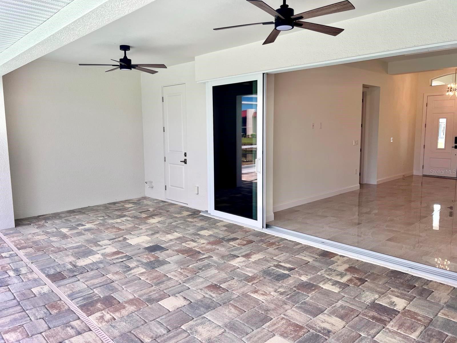 55 Rotonda Cir Property Photo 27