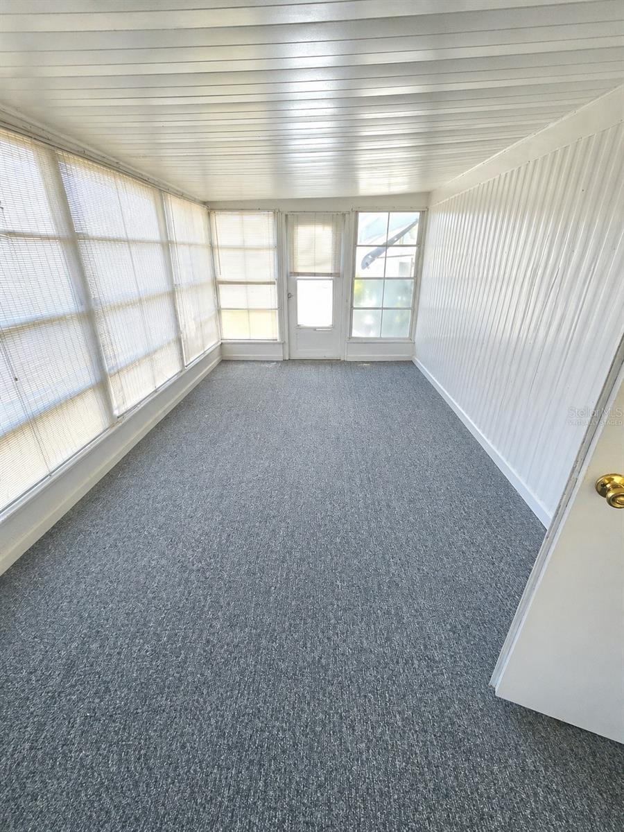110 Roma Rd Property Photo 16