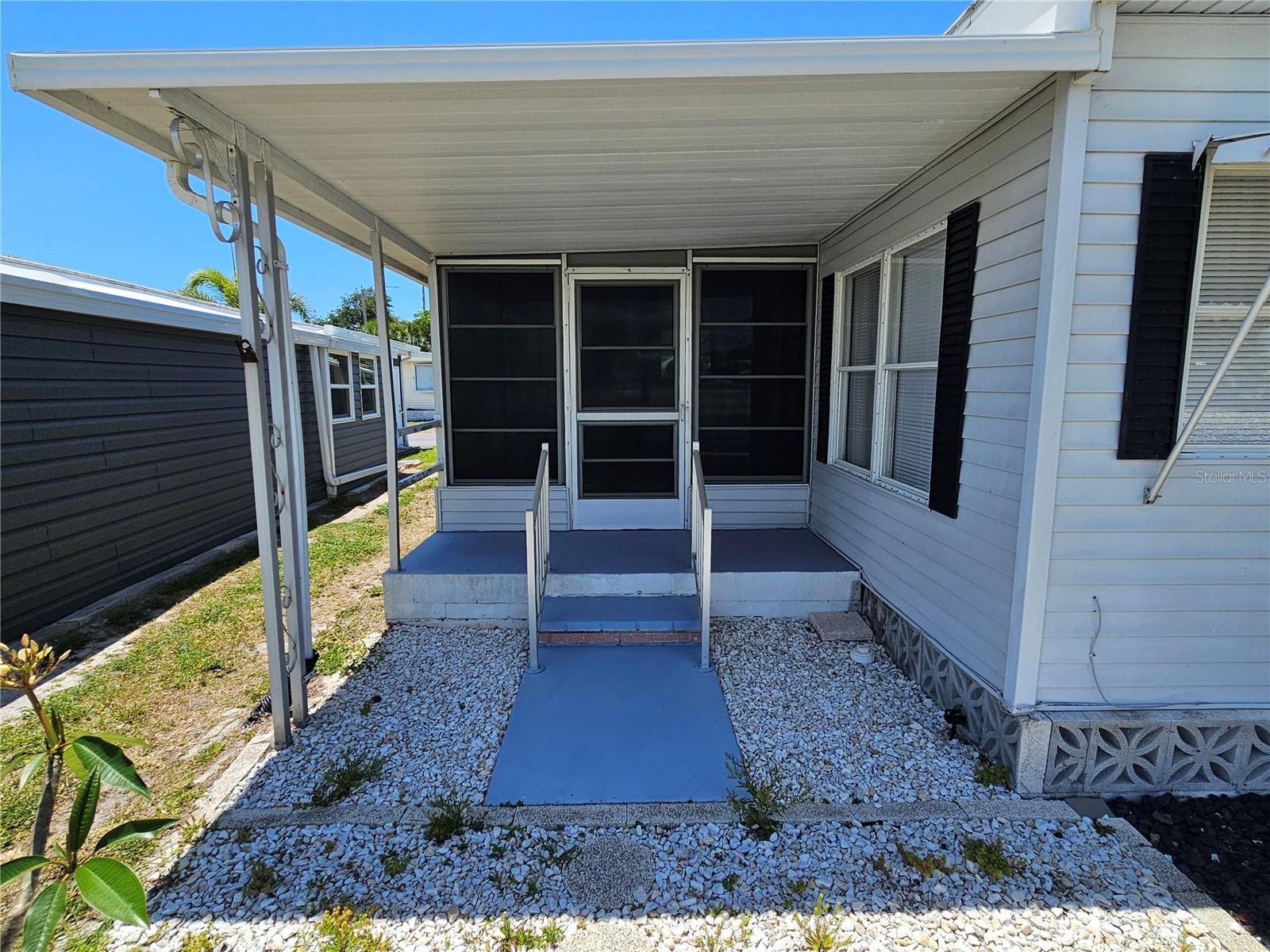 110 Roma Rd Property Photo 24