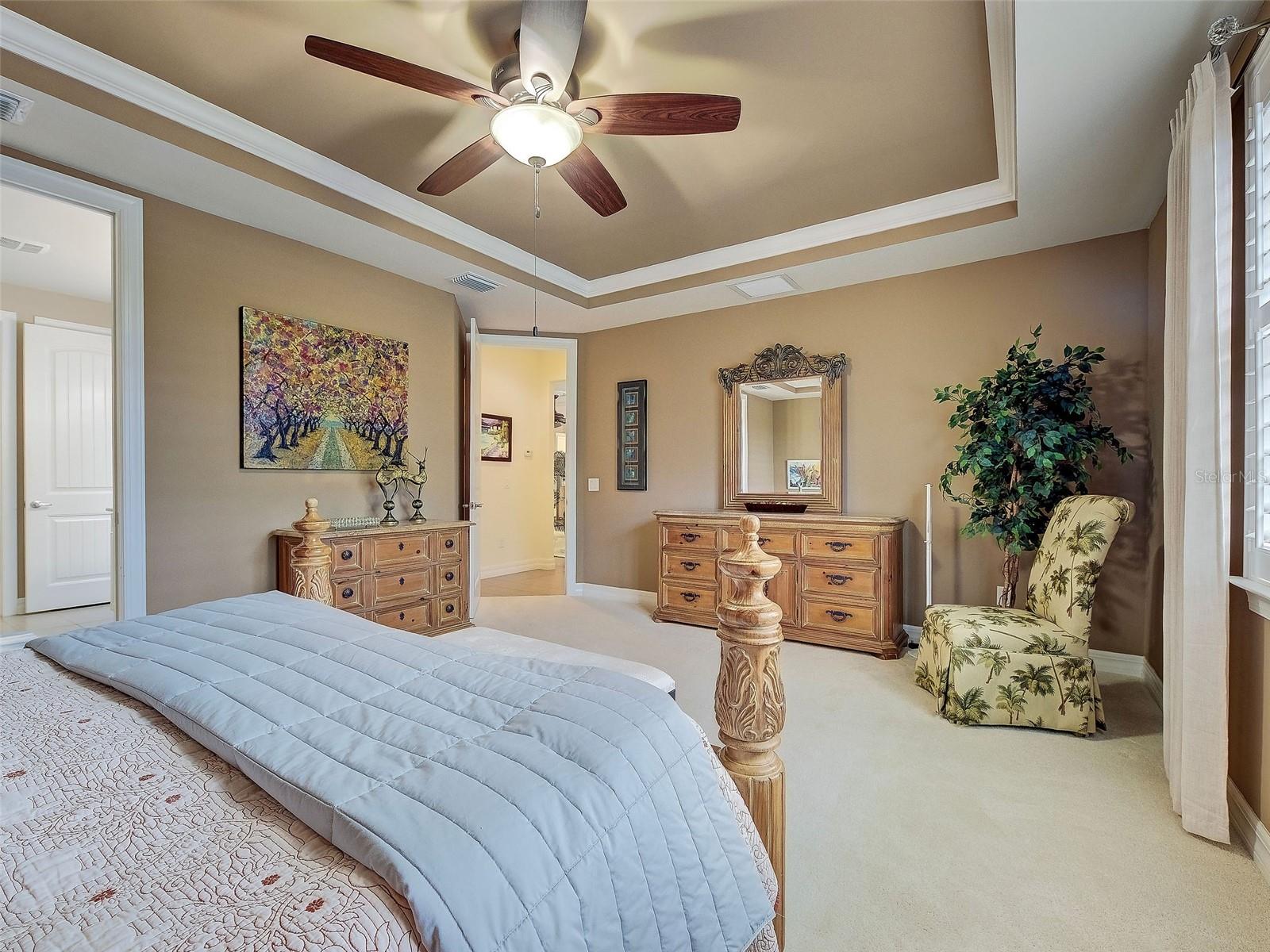 13861 Neviano St Property Photo 10