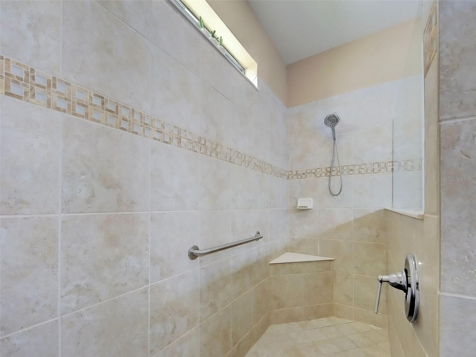 13861 Neviano St Property Photo 21