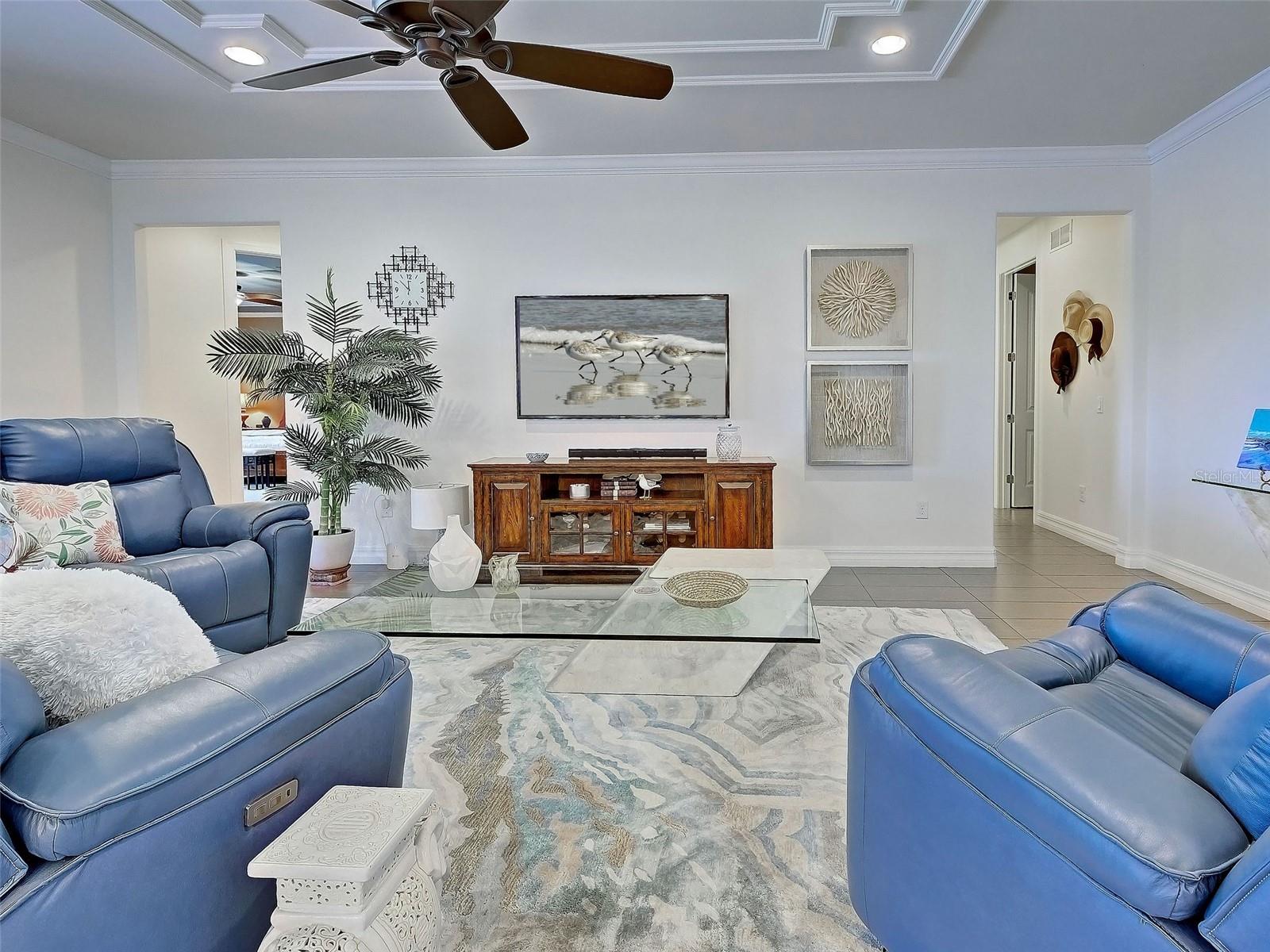 13861 Neviano St Property Photo 44