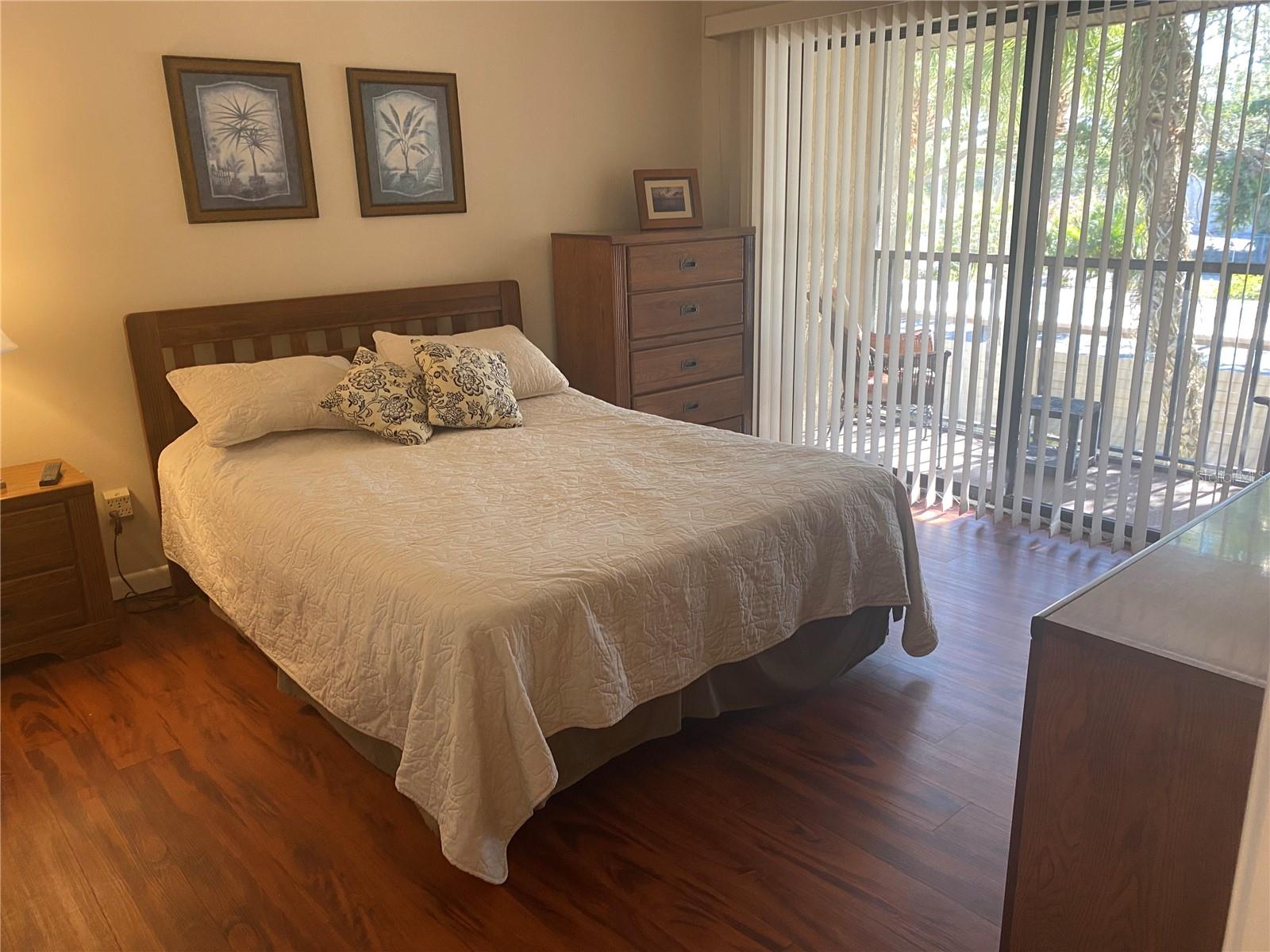 622 Bird Bay Dr S #203 Property Photo 10