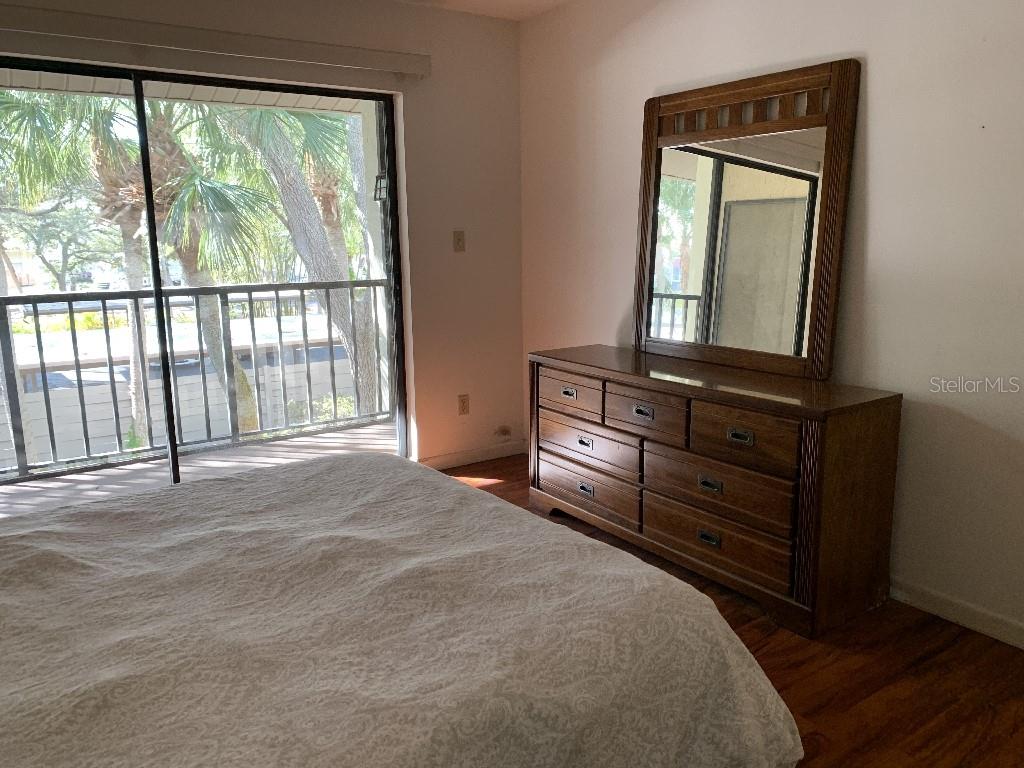 622 Bird Bay Dr S #203 Property Photo 11