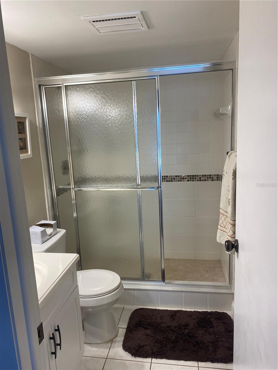 622 Bird Bay Dr S #203 Property Photo 12