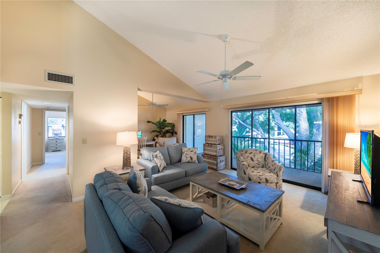 646 Bird Bay Dr E #207 Property Photo 5