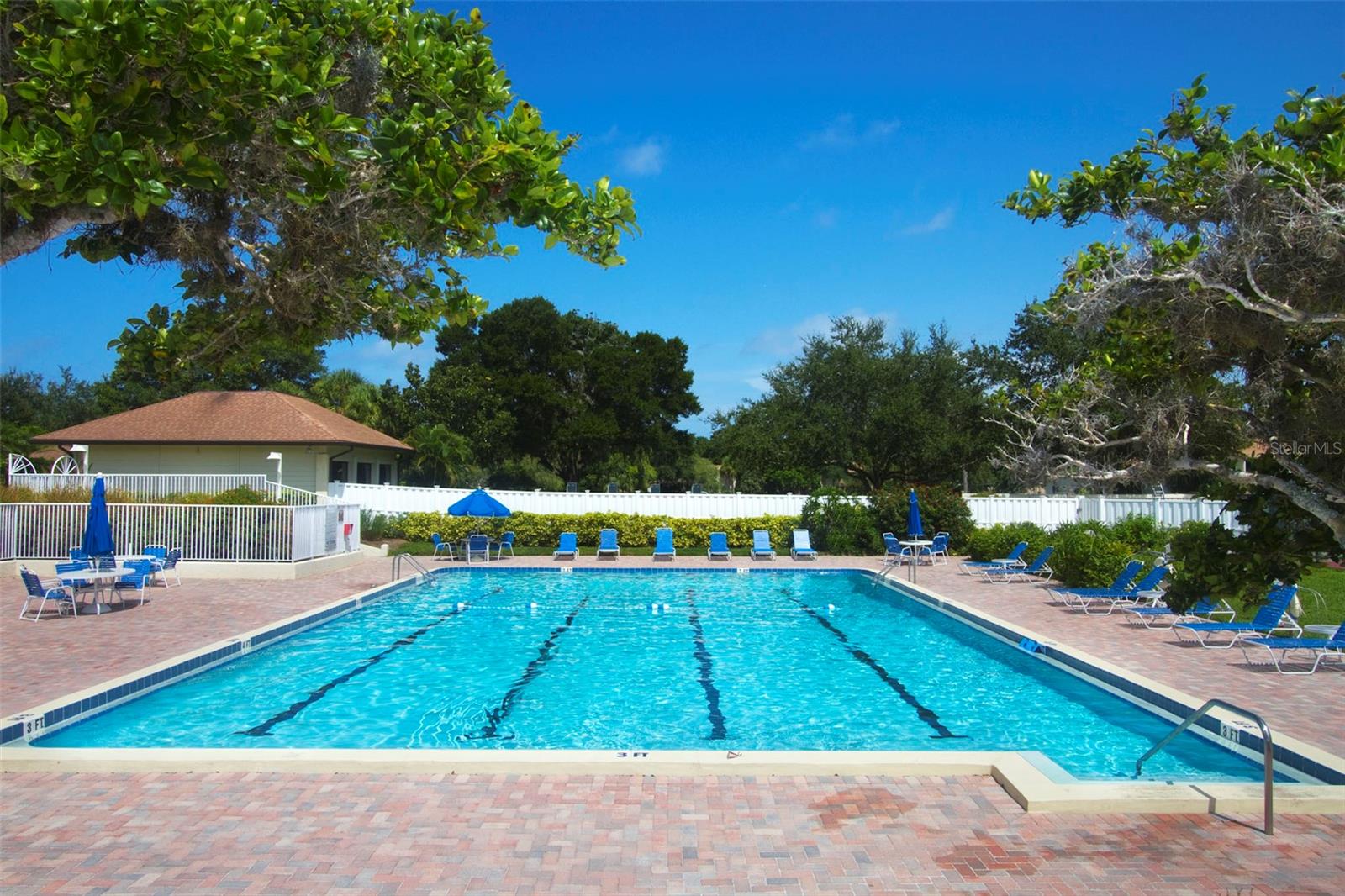 646 Bird Bay Dr E #207 Property Photo 33