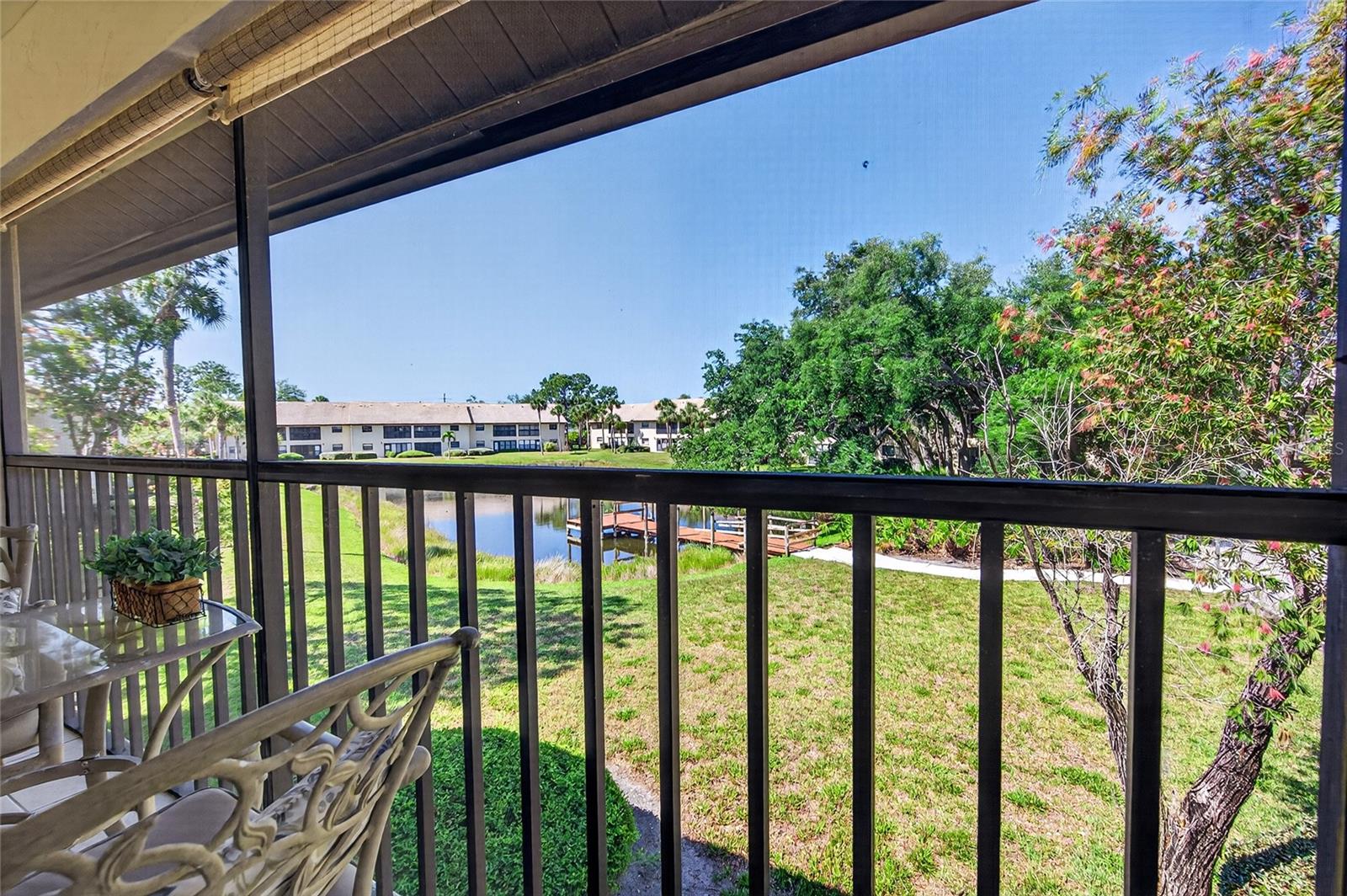 360 Three Lakes Ln #j Property Photo 34