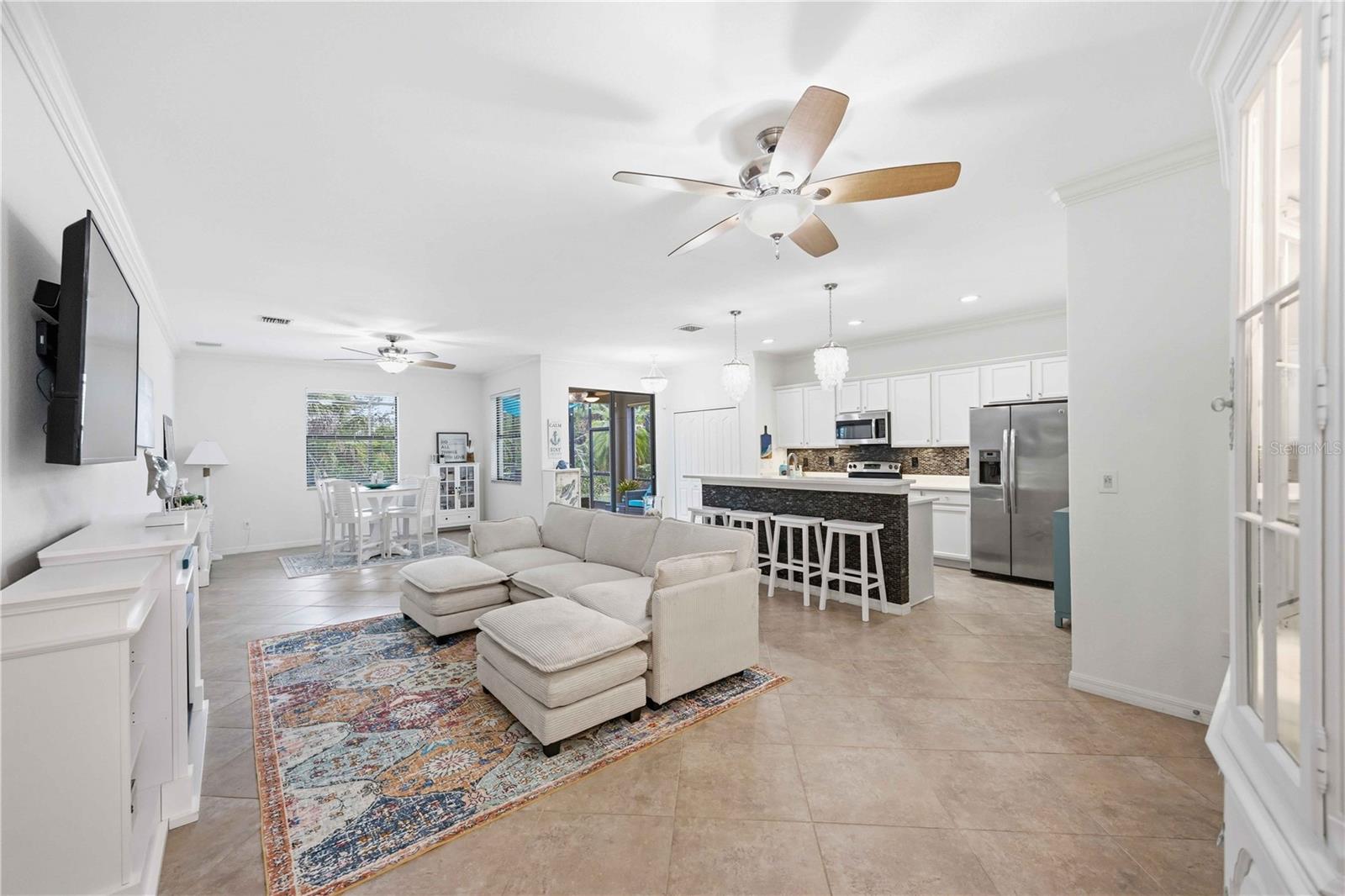12744 Richezza Dr Property Photo 11