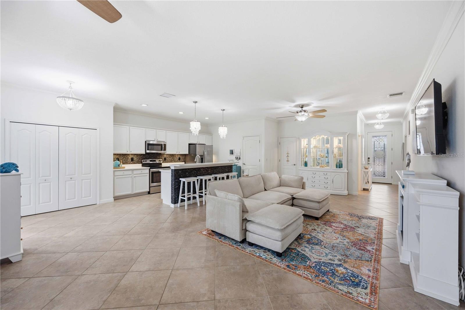 12744 Richezza Dr Property Photo 14