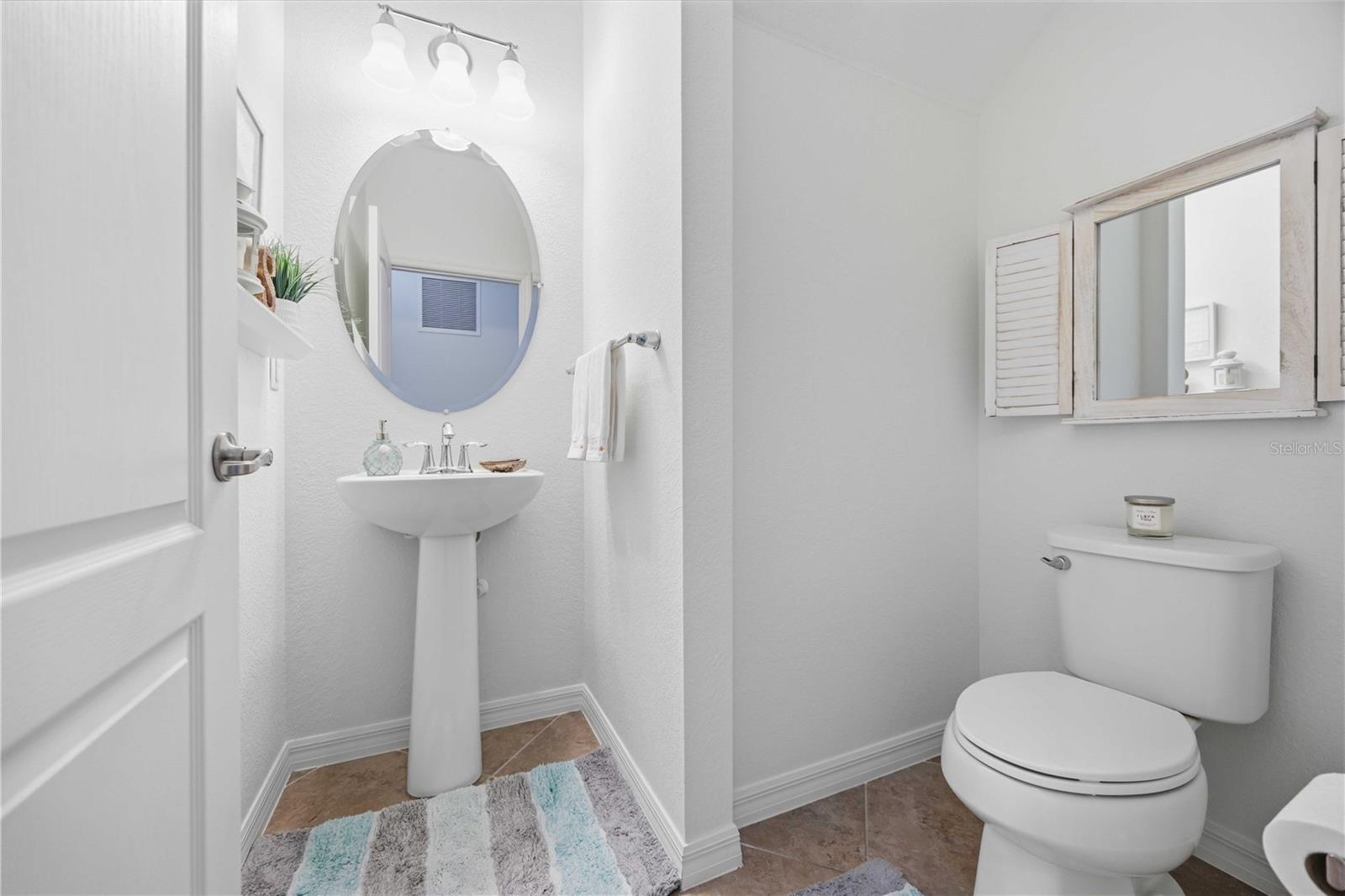 12744 Richezza Dr Property Photo 35