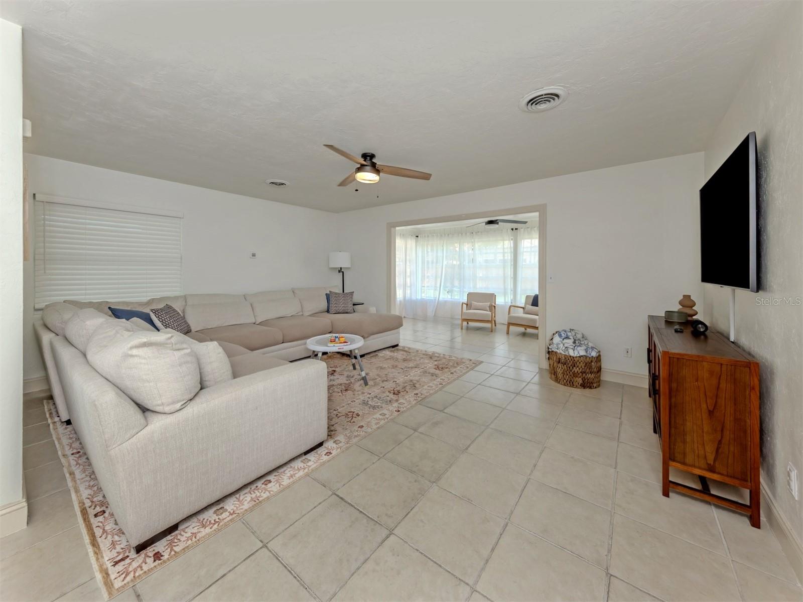 929 Cypress Ave Property Photo 31