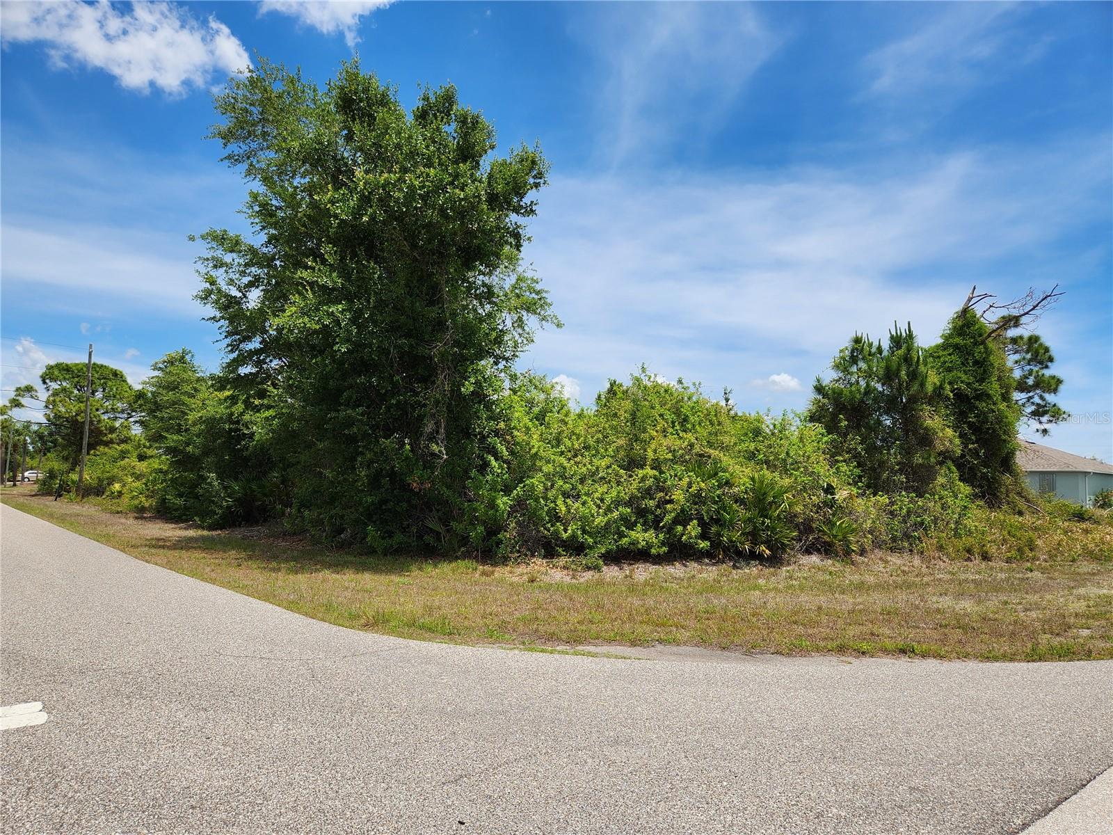 13128 Foresman Blvd Property Photo 1