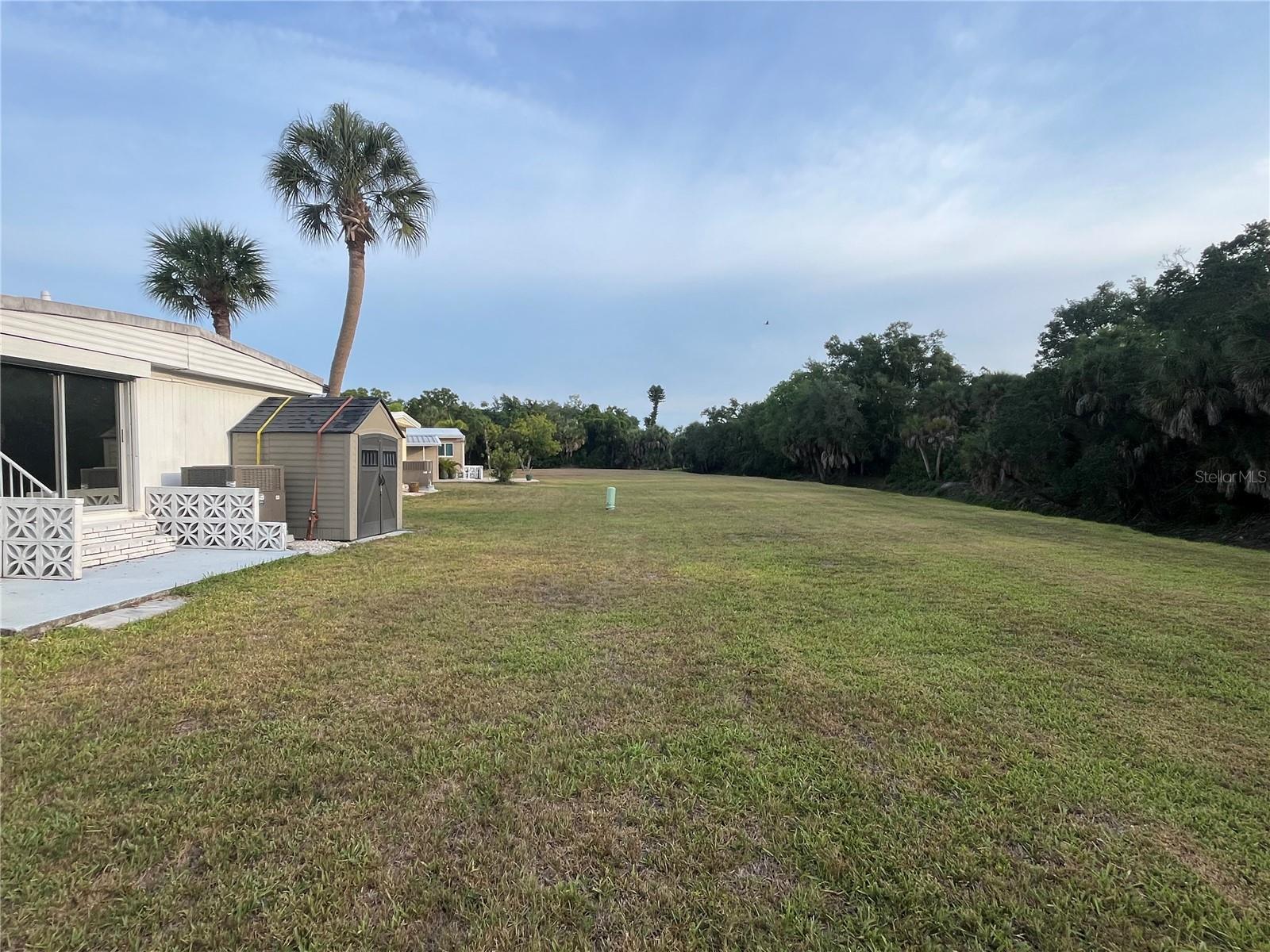825 Jolanda Cir Property Photo 5