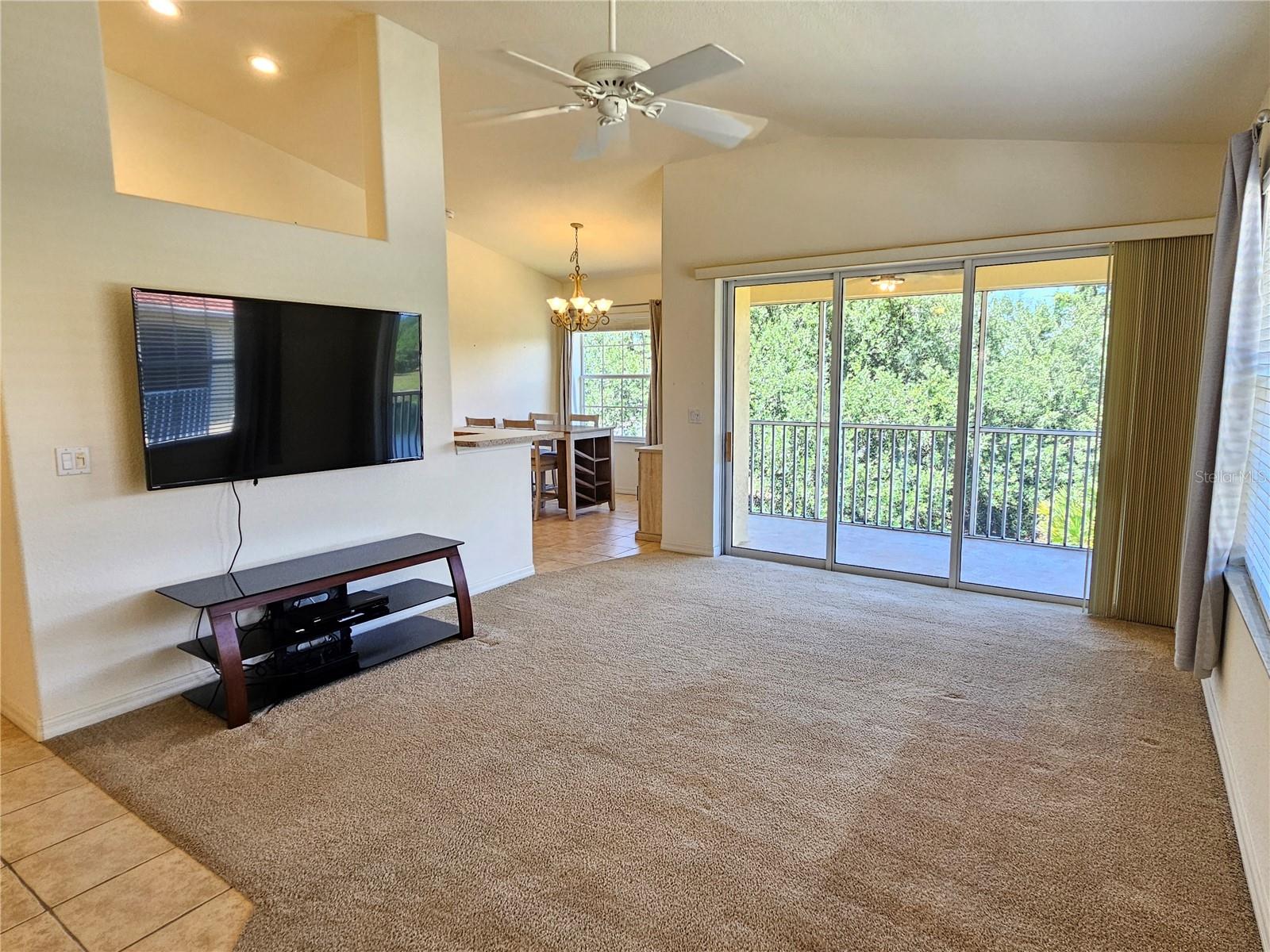 904 Casa Del Lago Way #904 Property Photo 8