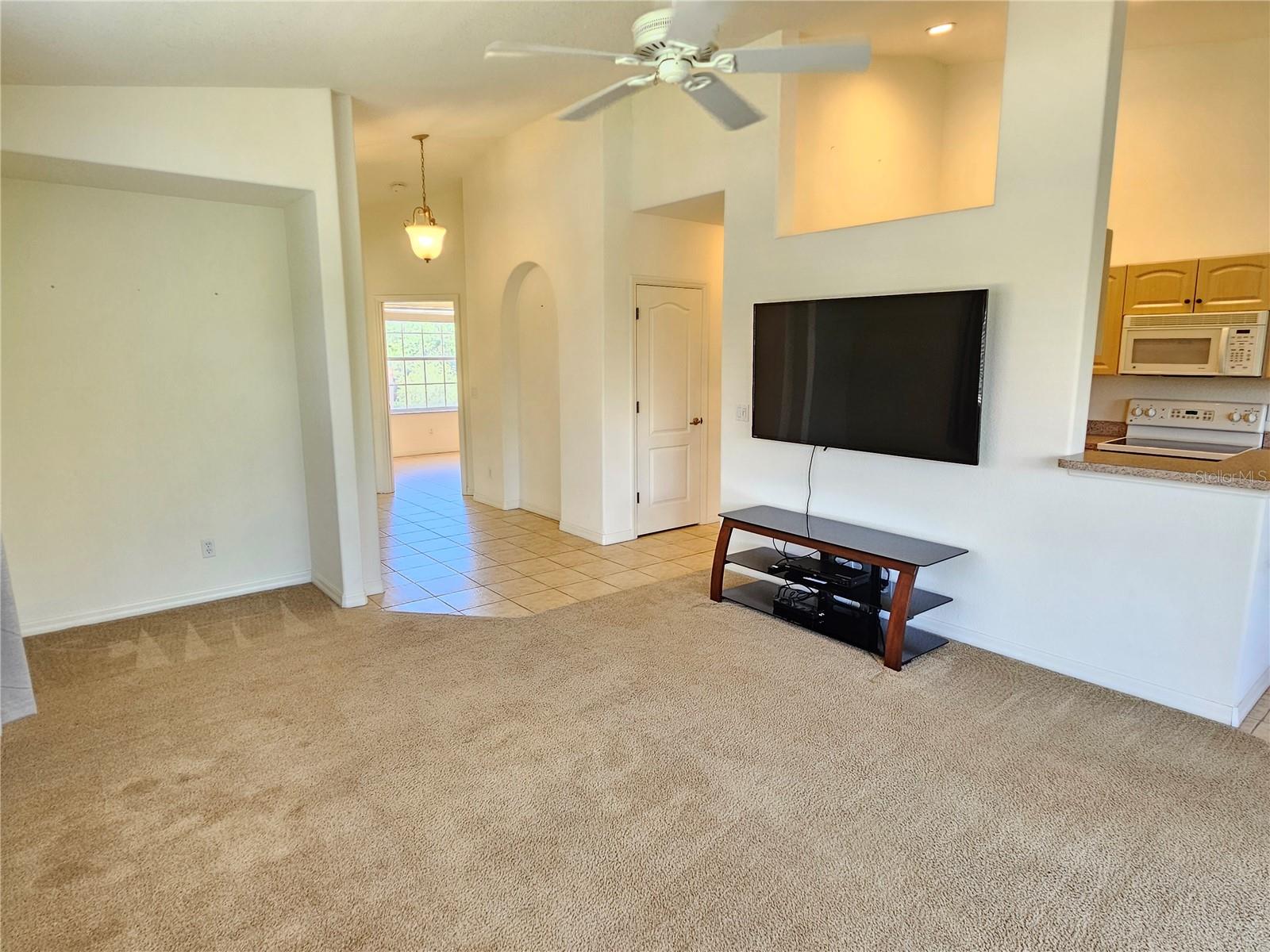 904 Casa Del Lago Way #904 Property Photo 9