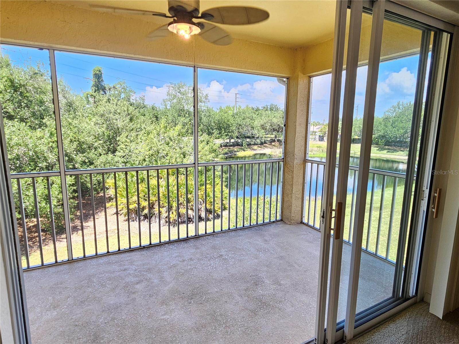 904 Casa Del Lago Way #904 Property Photo 10
