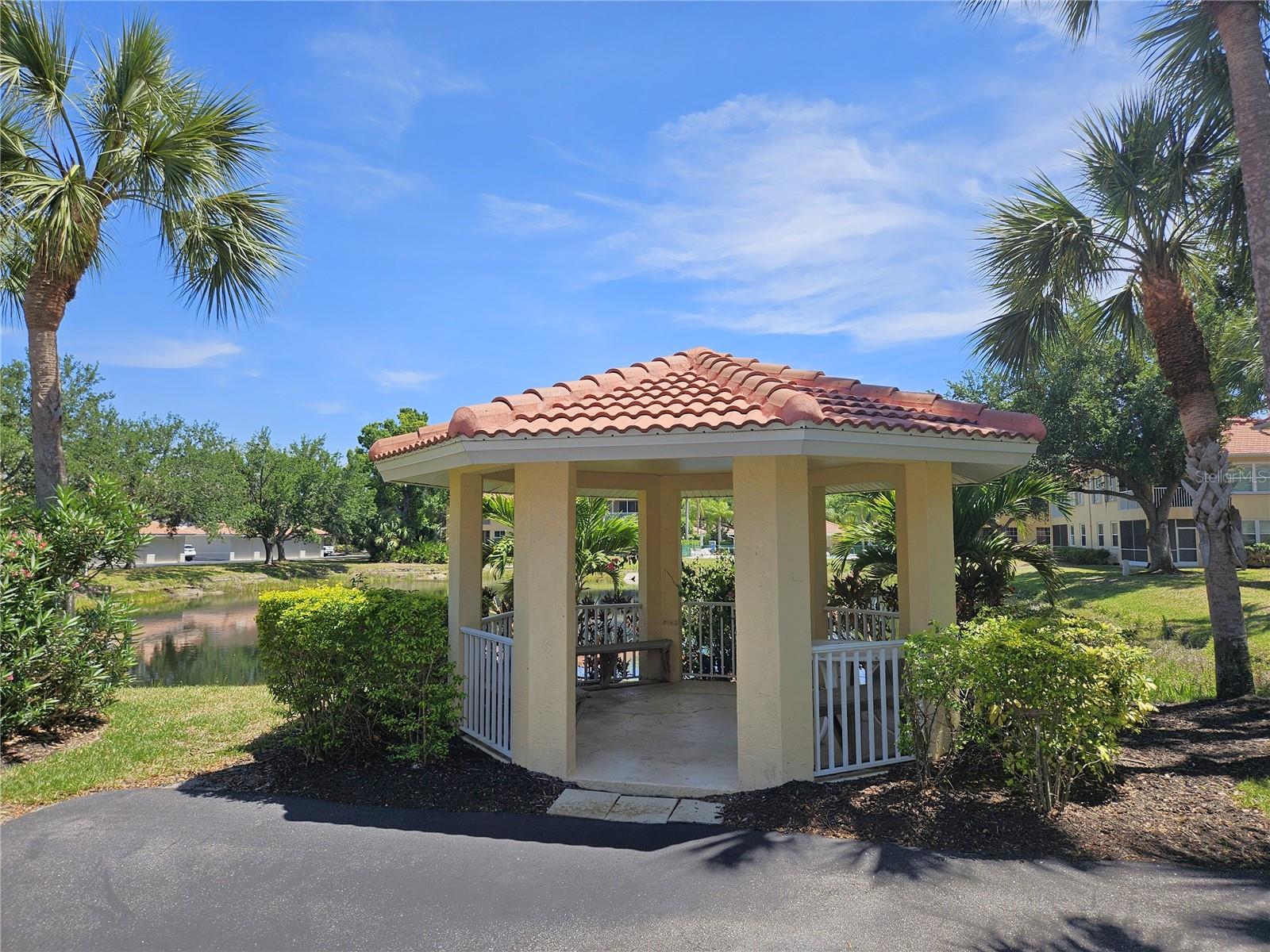 904 Casa Del Lago Way #904 Property Photo 42