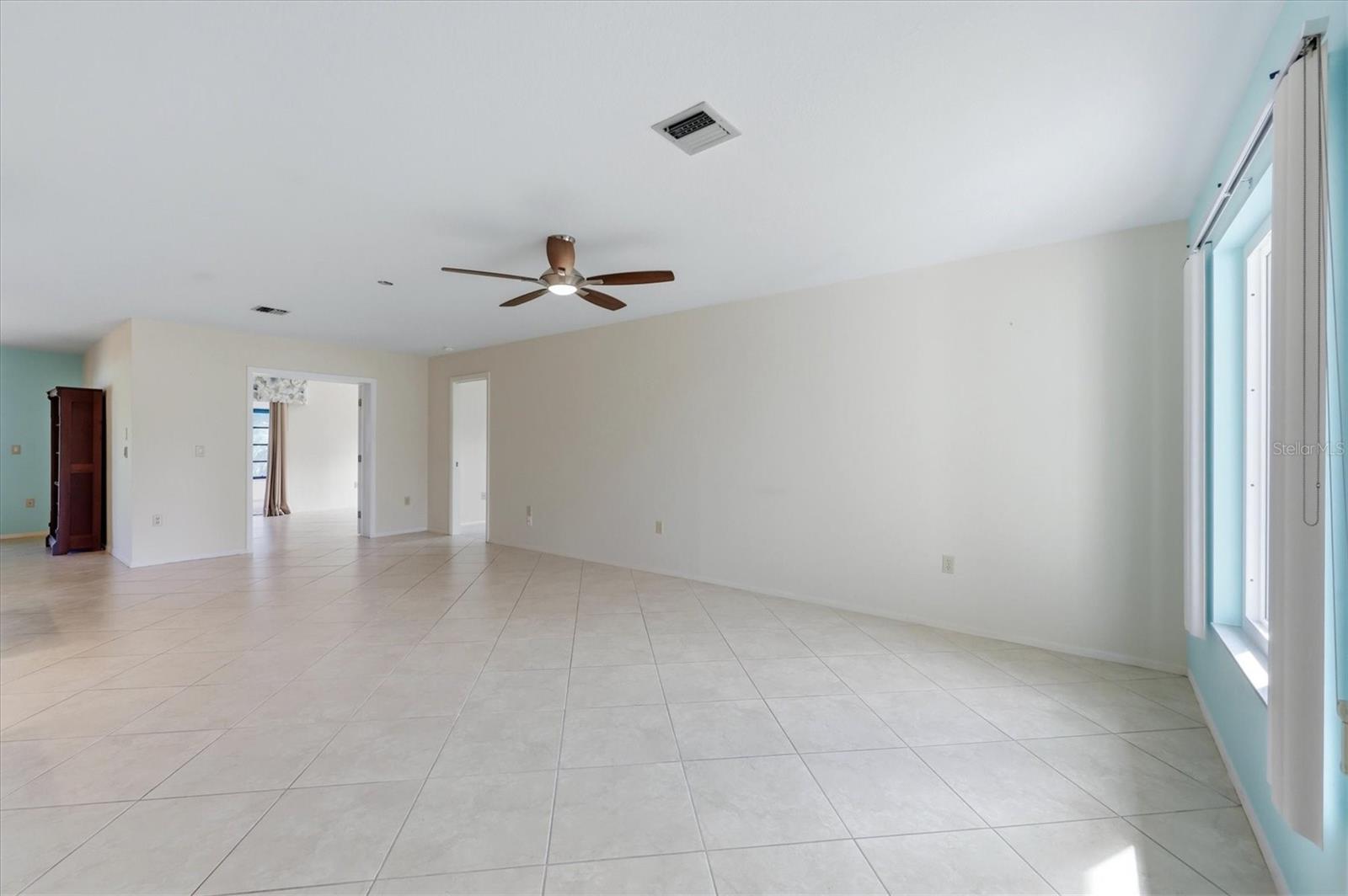 255 Rigel Rd Property Photo 3