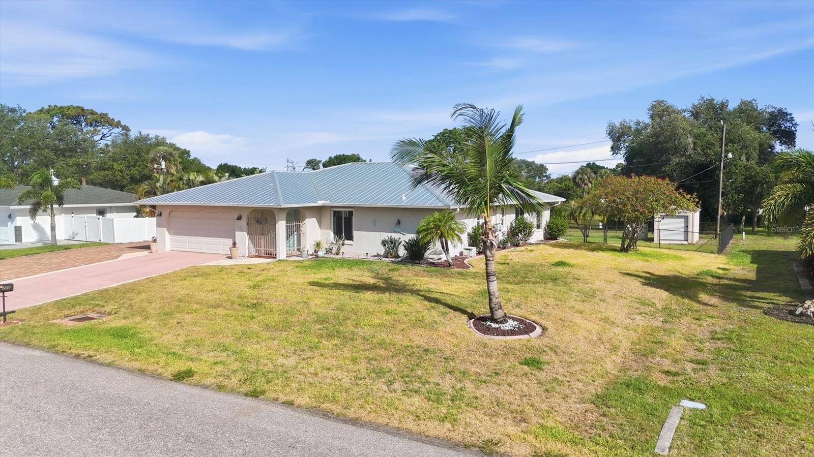 255 Rigel Rd Property Photo 14