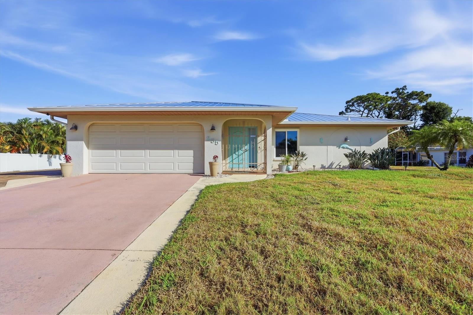 255 Rigel Rd Property Photo 18