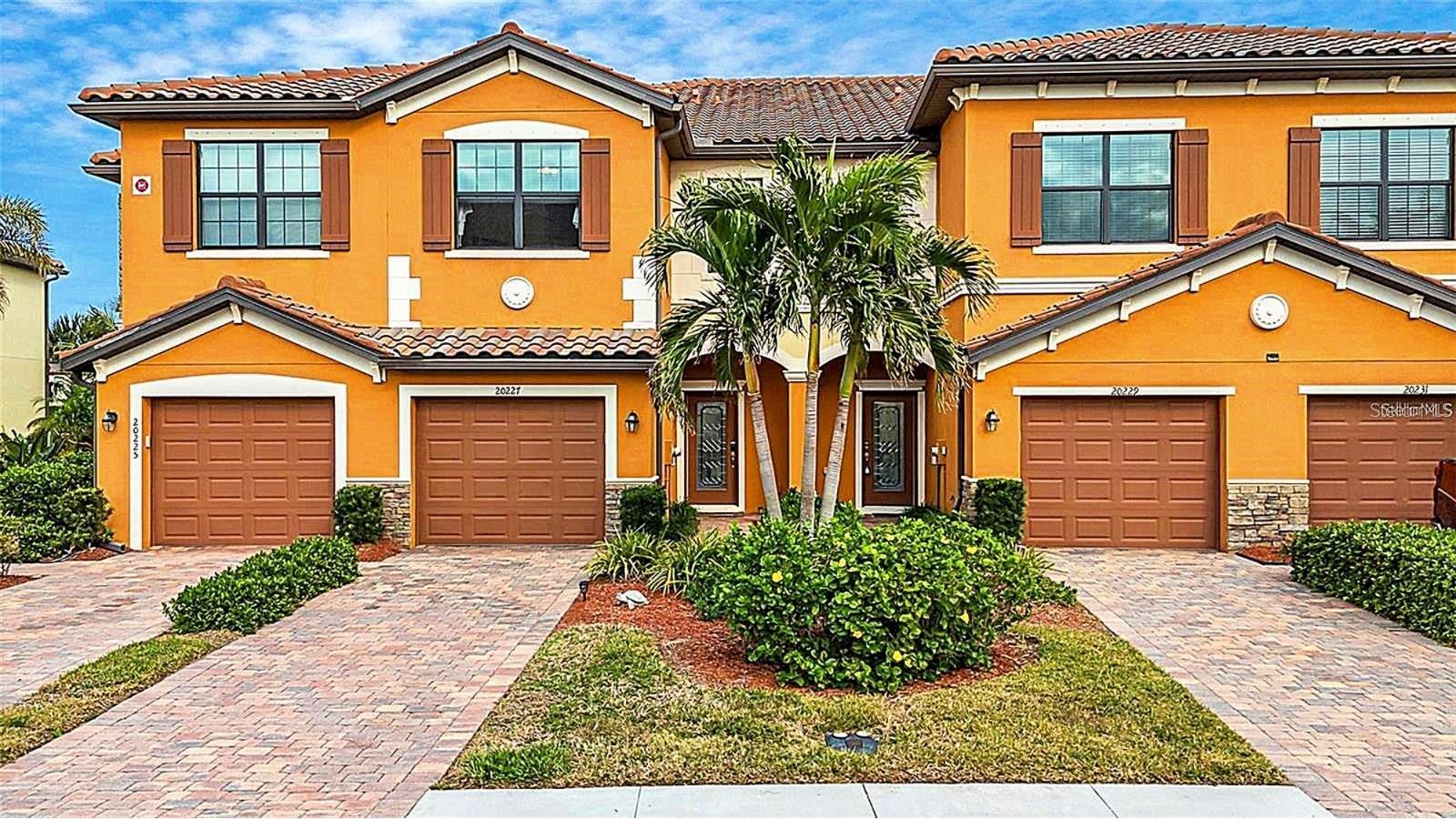 20229 LAGENTE CIR Property Photo 1