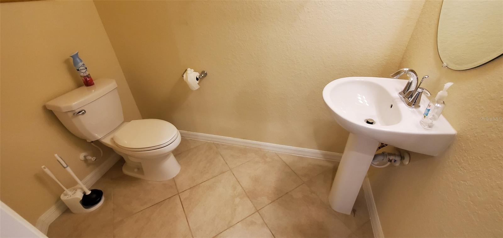 20229 Lagente Cir Property Photo 8