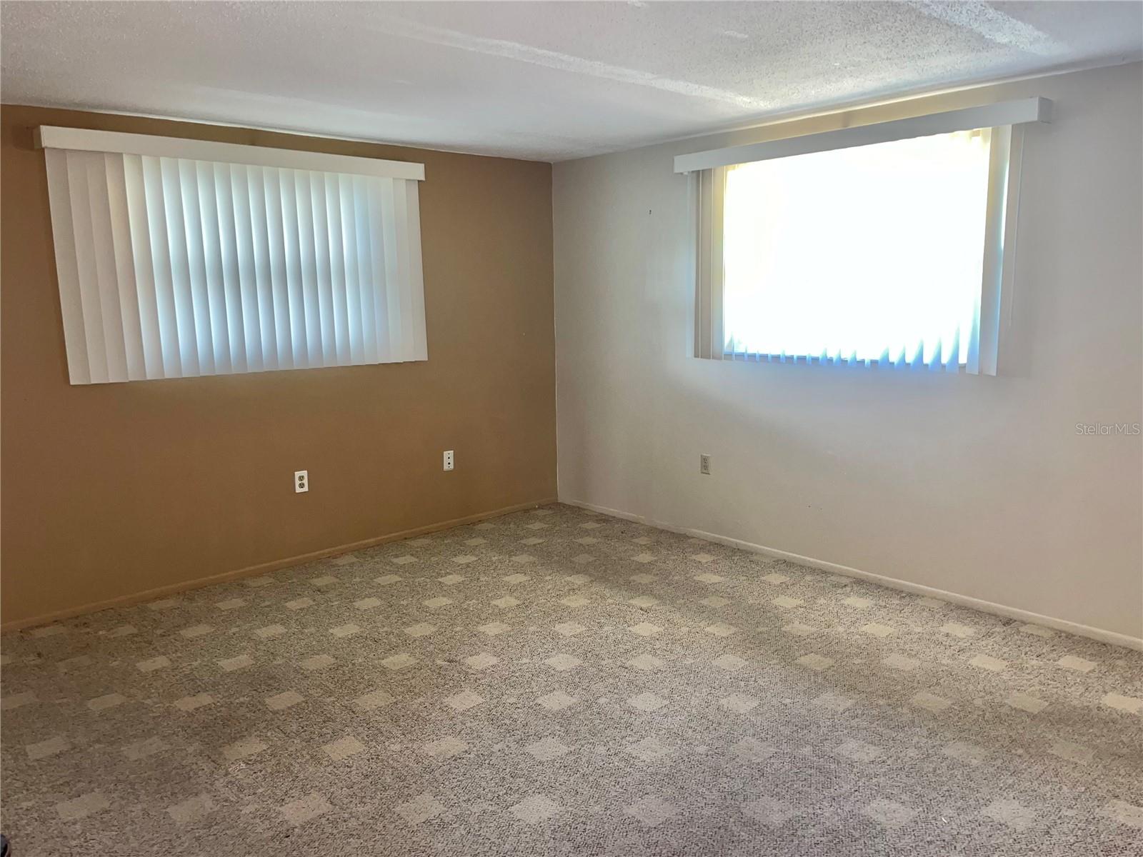 503 S Venice Blvd Property Photo 6