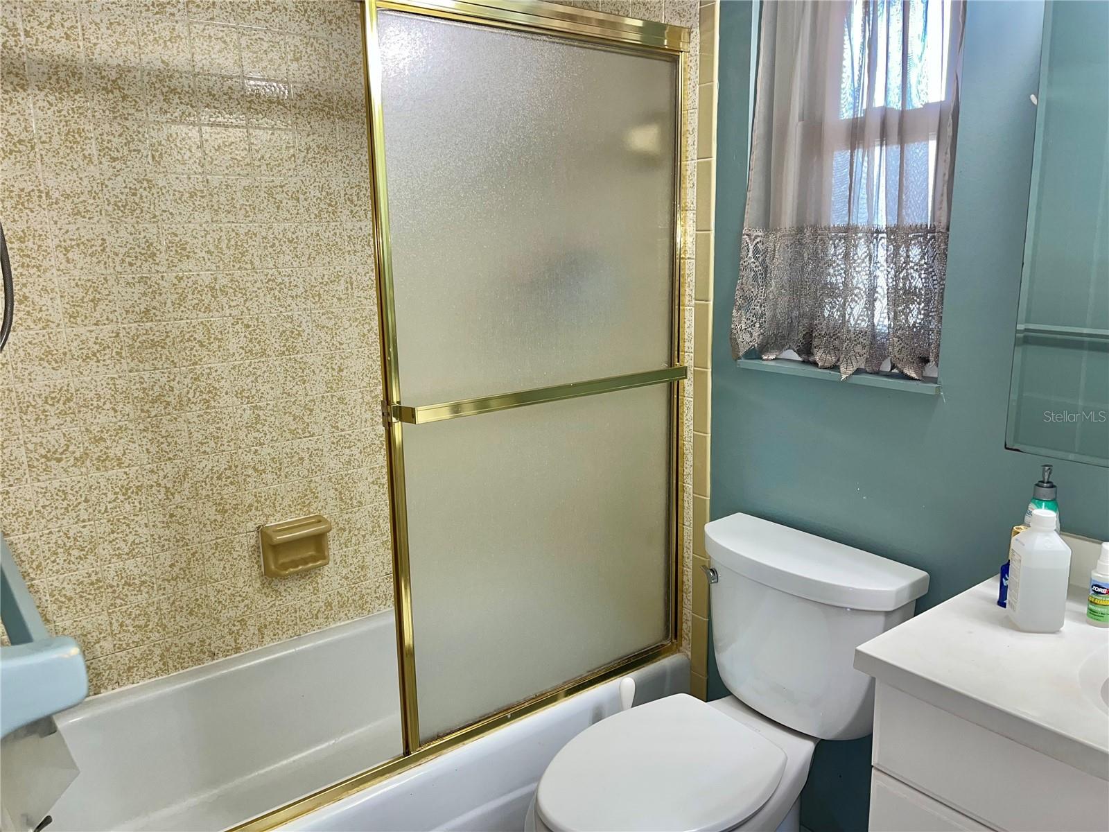 503 S Venice Blvd Property Photo 8