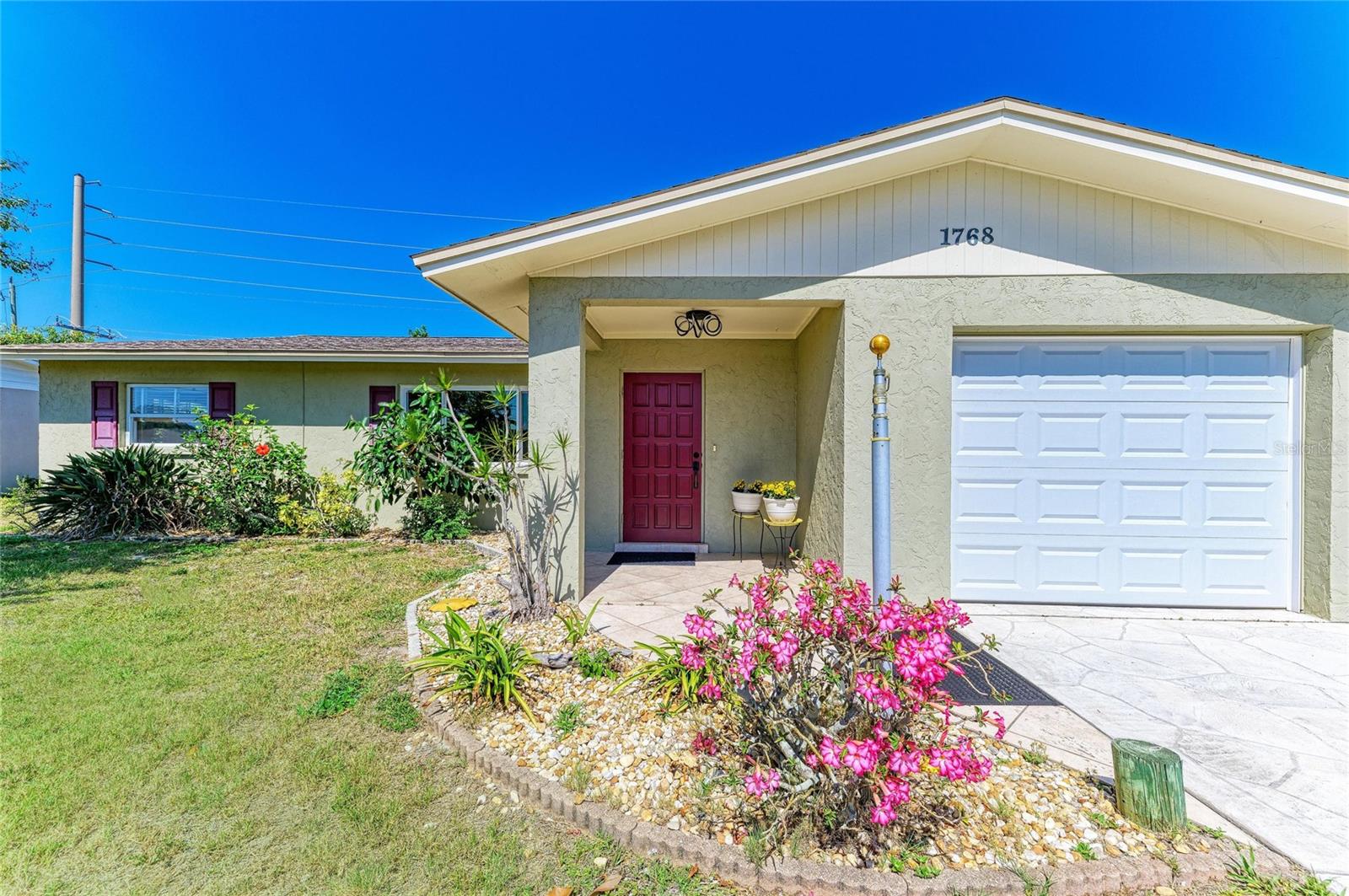 1768 BANYAN DR Property Photo 1