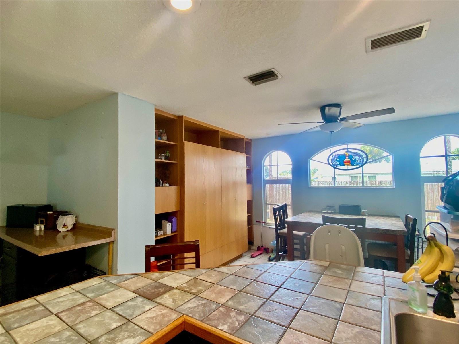 132 Rutgers Rd Property Photo 11