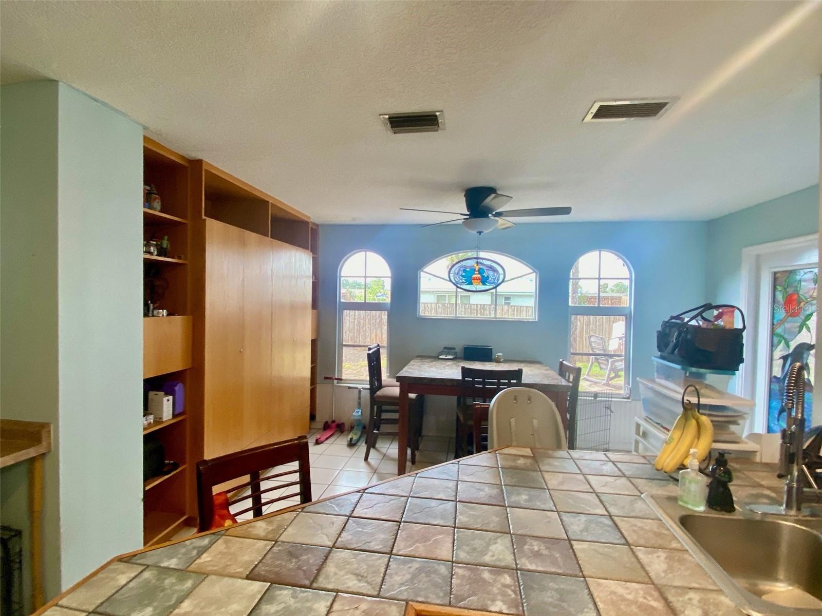 132 Rutgers Rd Property Photo 12