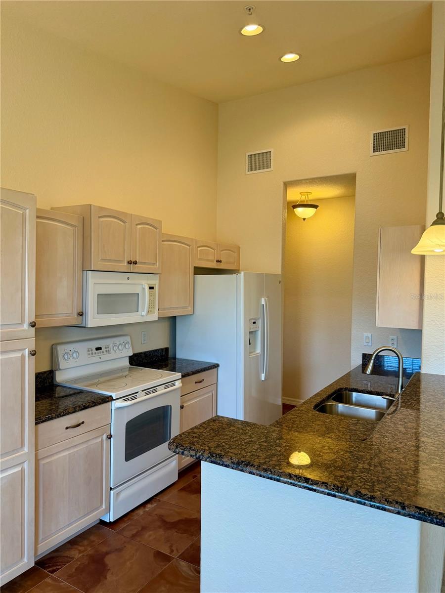 600 Gardens Edge Dr #633 Property Photo 16