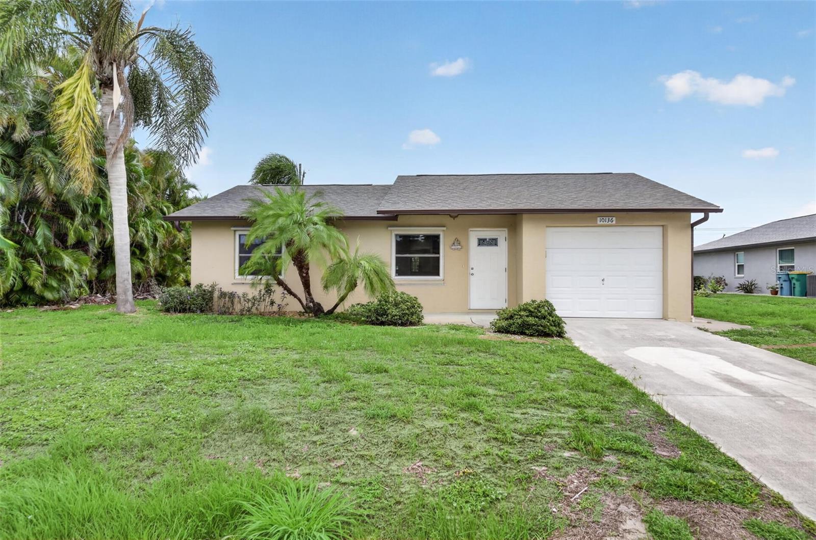 10136 PEACH AVE Property Photo 1