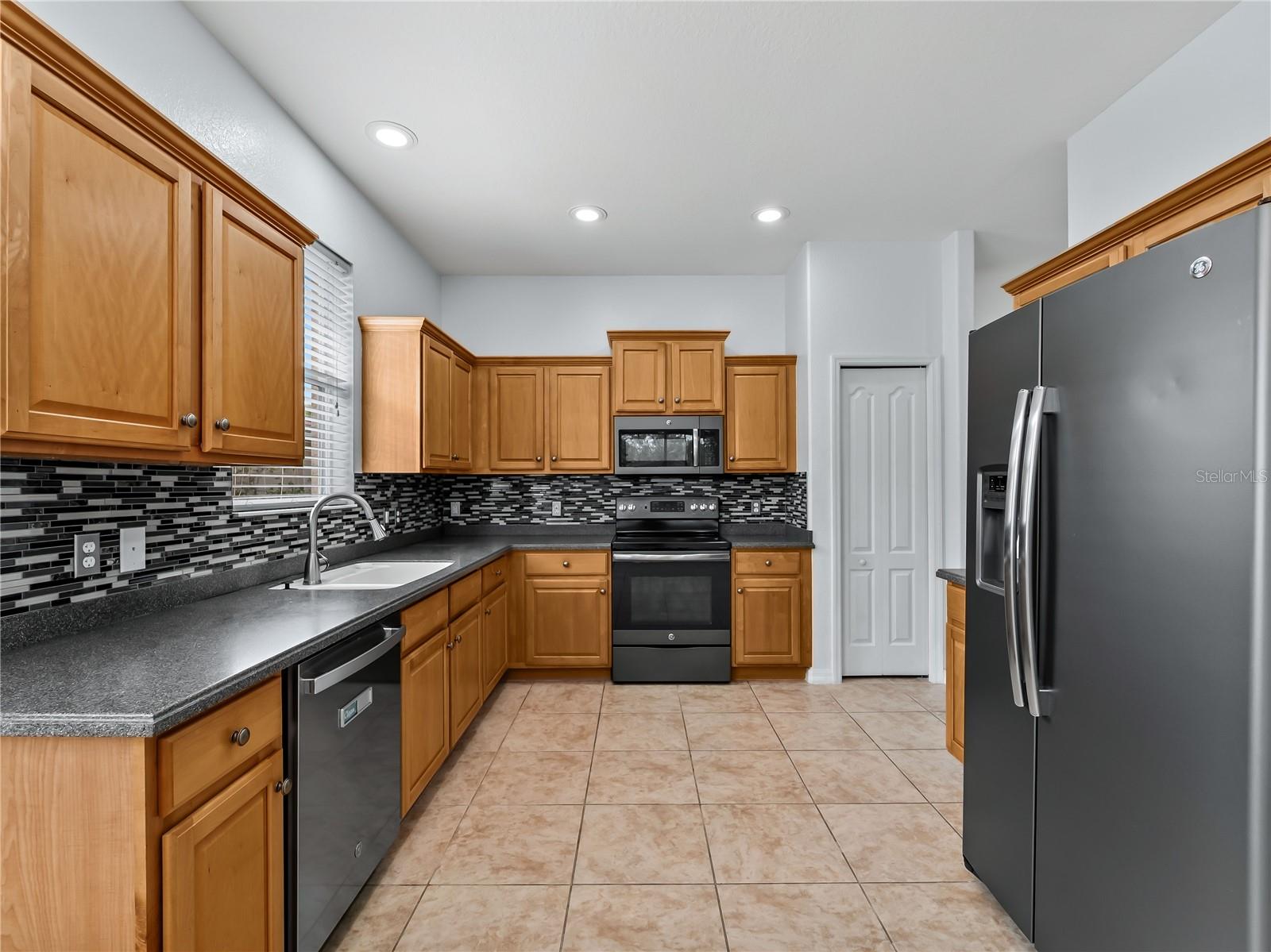 11631 Dancing River Dr Property Photo 20