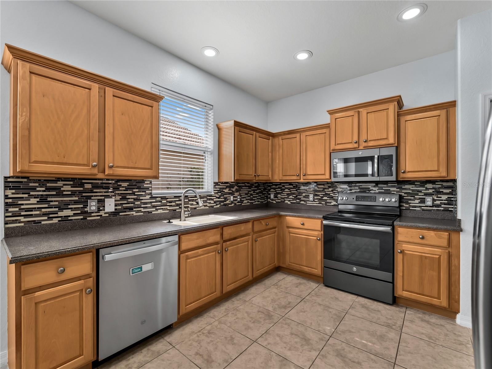 11631 Dancing River Dr Property Photo 21