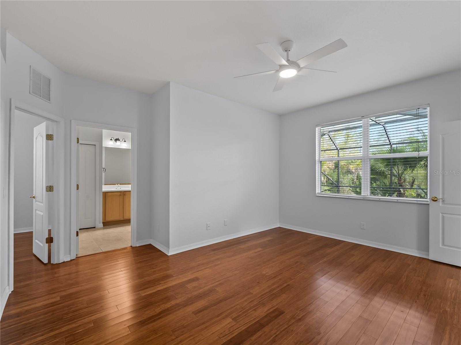 11631 Dancing River Dr Property Photo 32