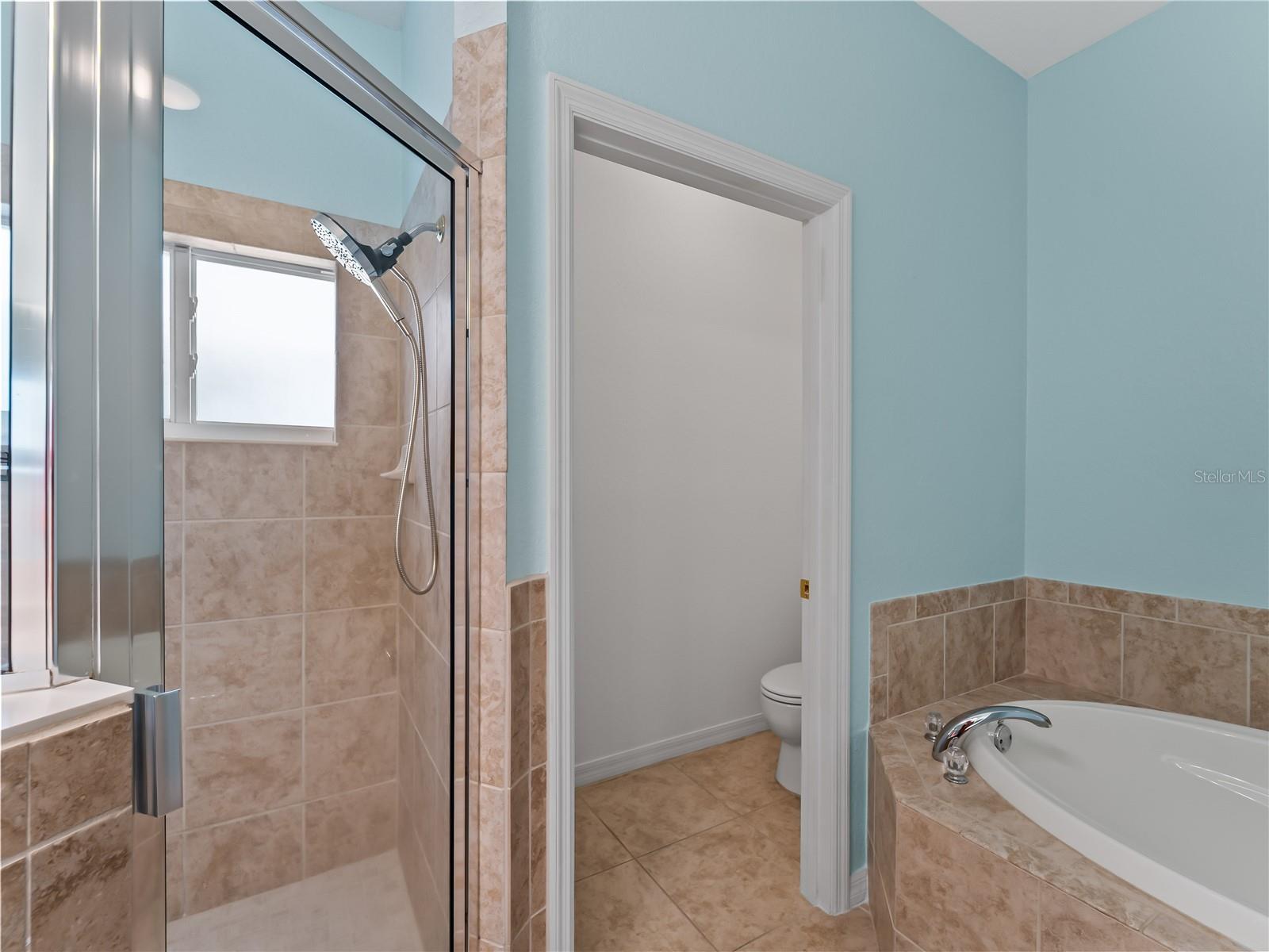11631 Dancing River Dr Property Photo 35
