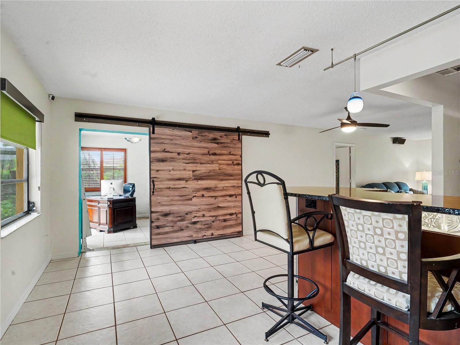 2320 Lake Shore Dr Property Photo 13