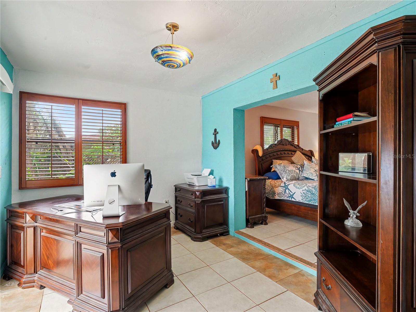 2320 Lake Shore Dr Property Photo 21