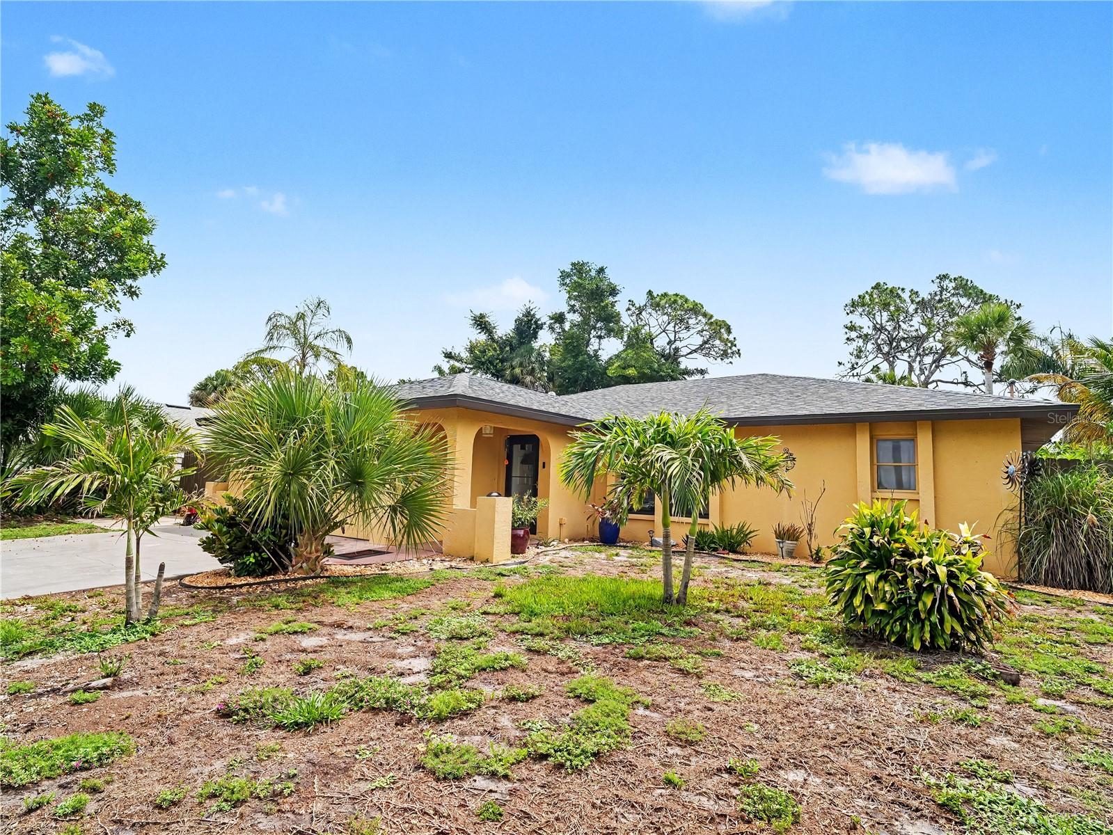 2320 Lake Shore Dr Property Photo 38