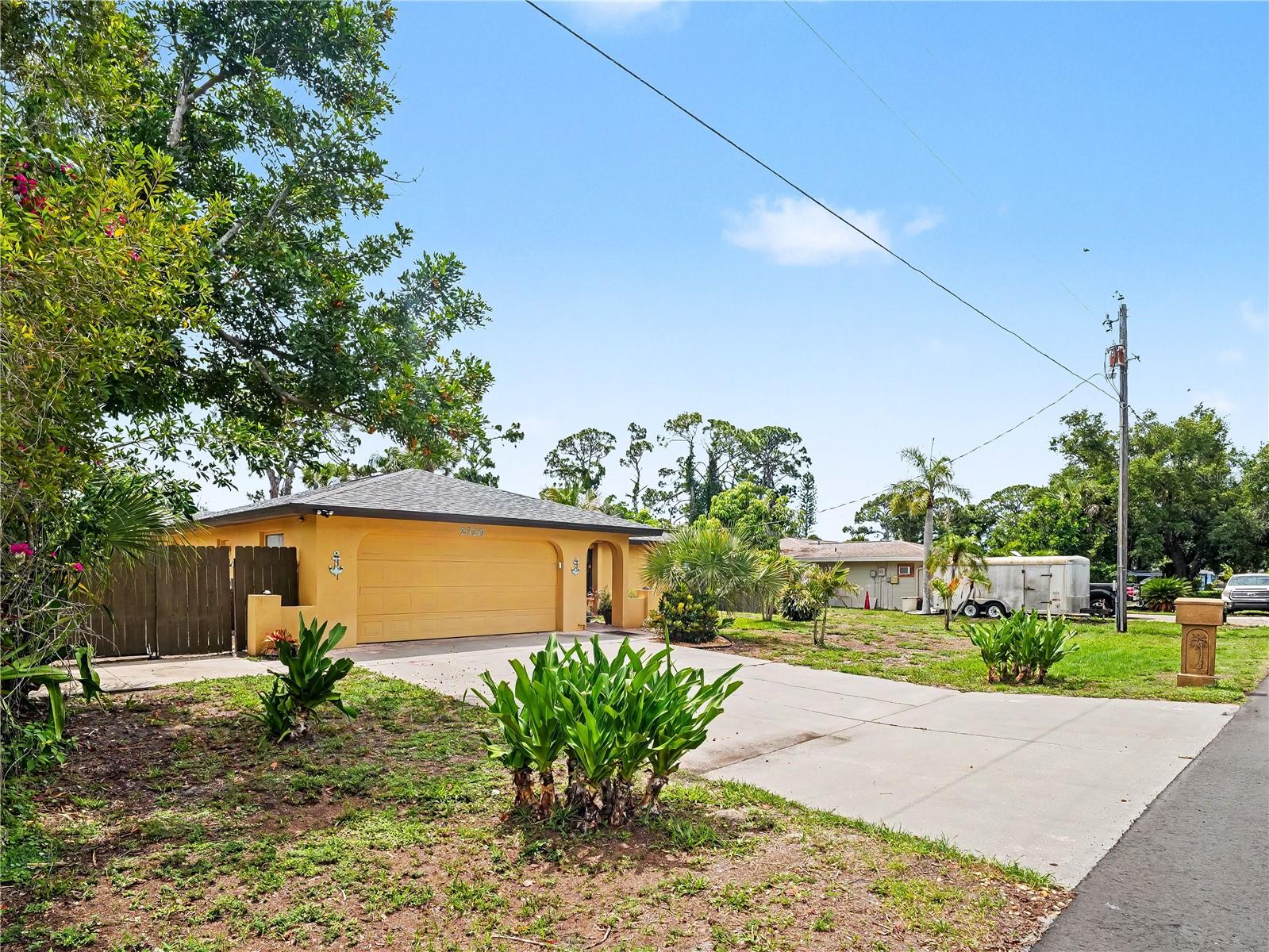2320 Lake Shore Dr Property Photo 45