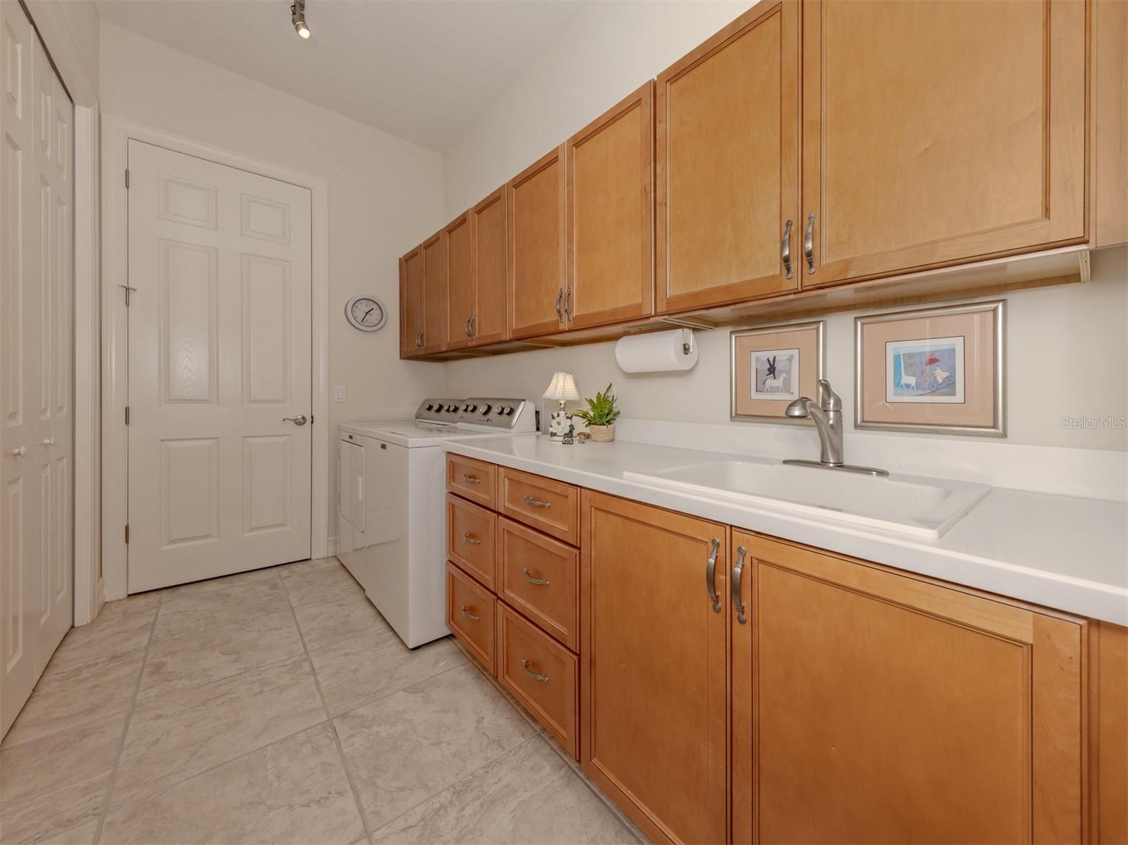 19751 Cobblestone Cir Property Photo 35