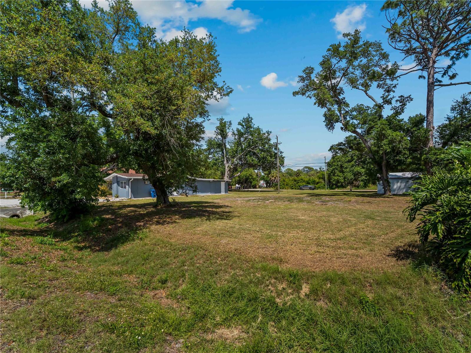 SHAMROCK DR Property Photo 1
