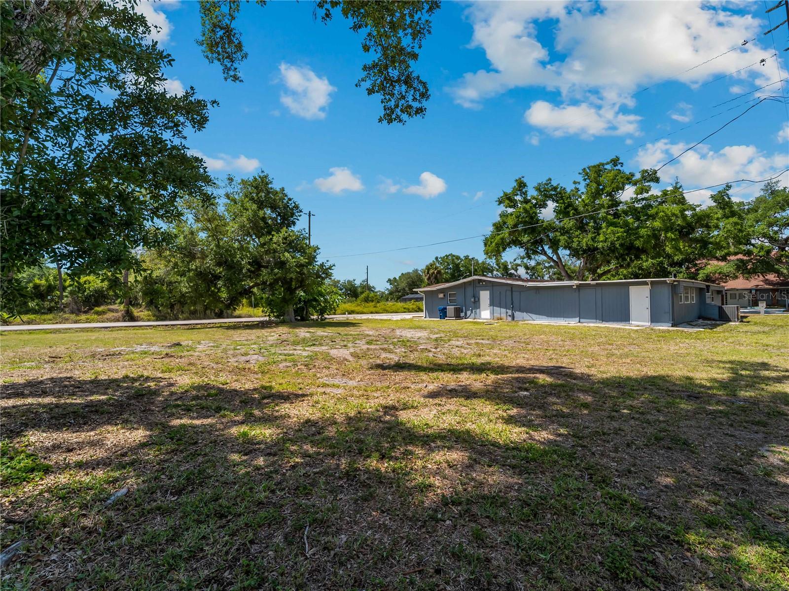 Shamrock Dr Property Photo 3