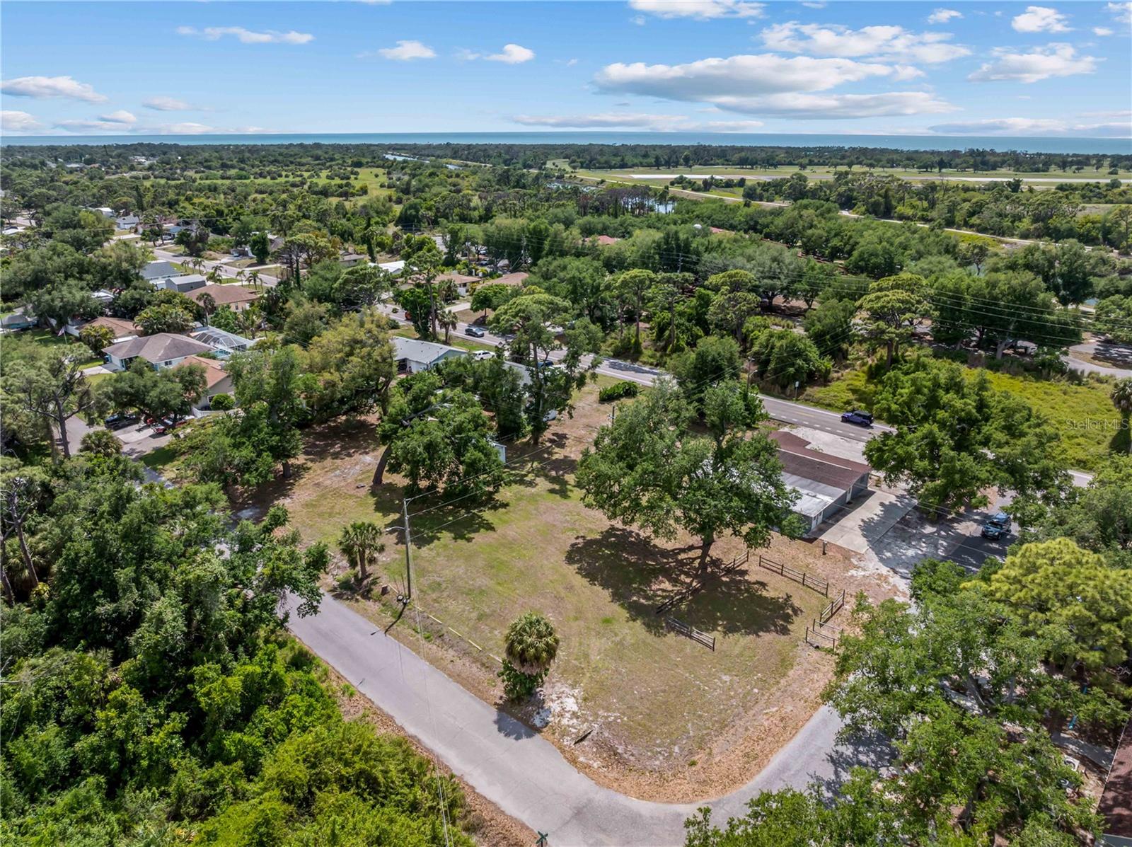 Dawn Dr Property Photo 1