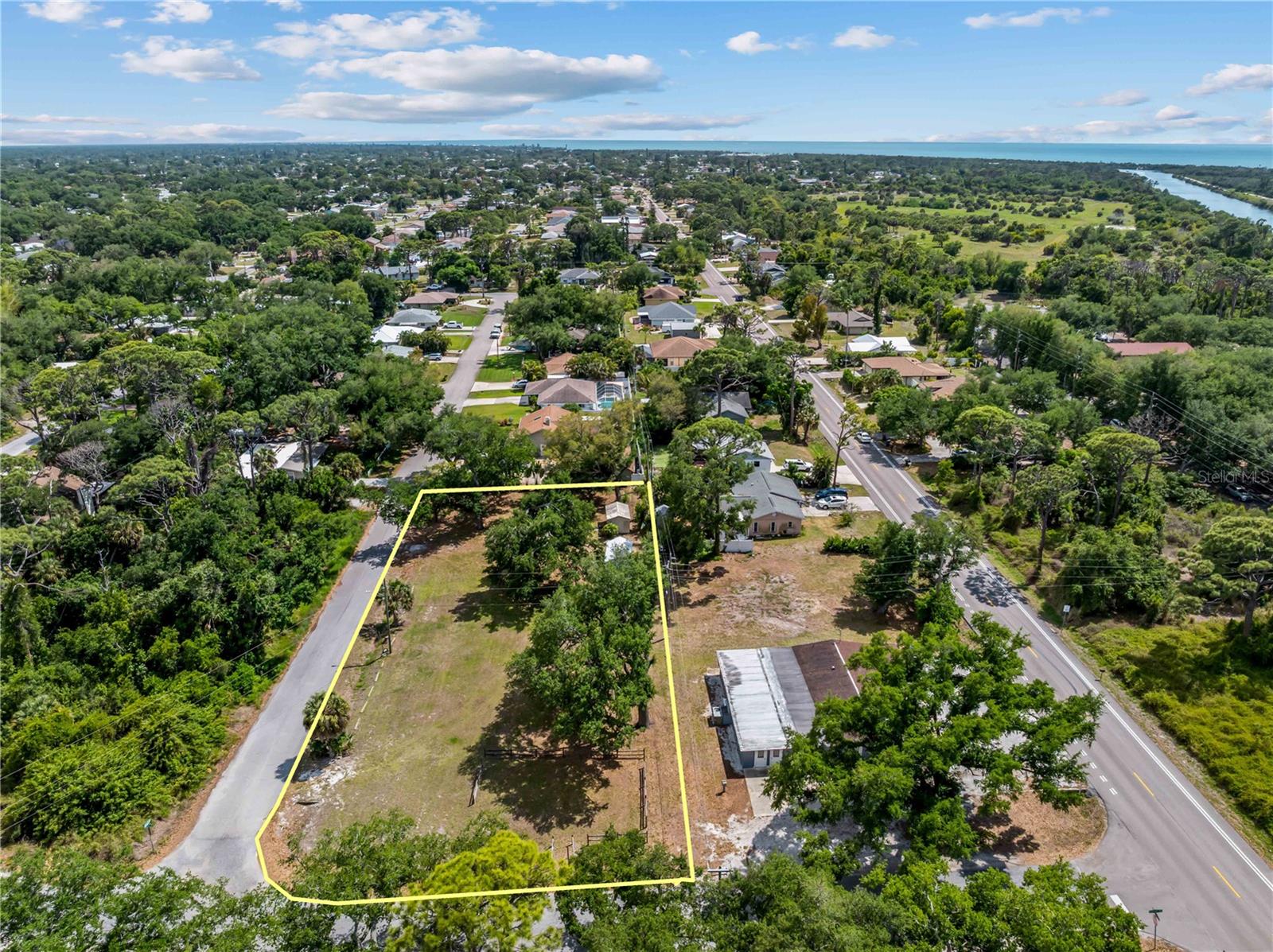 Dawn Dr Property Photo 2
