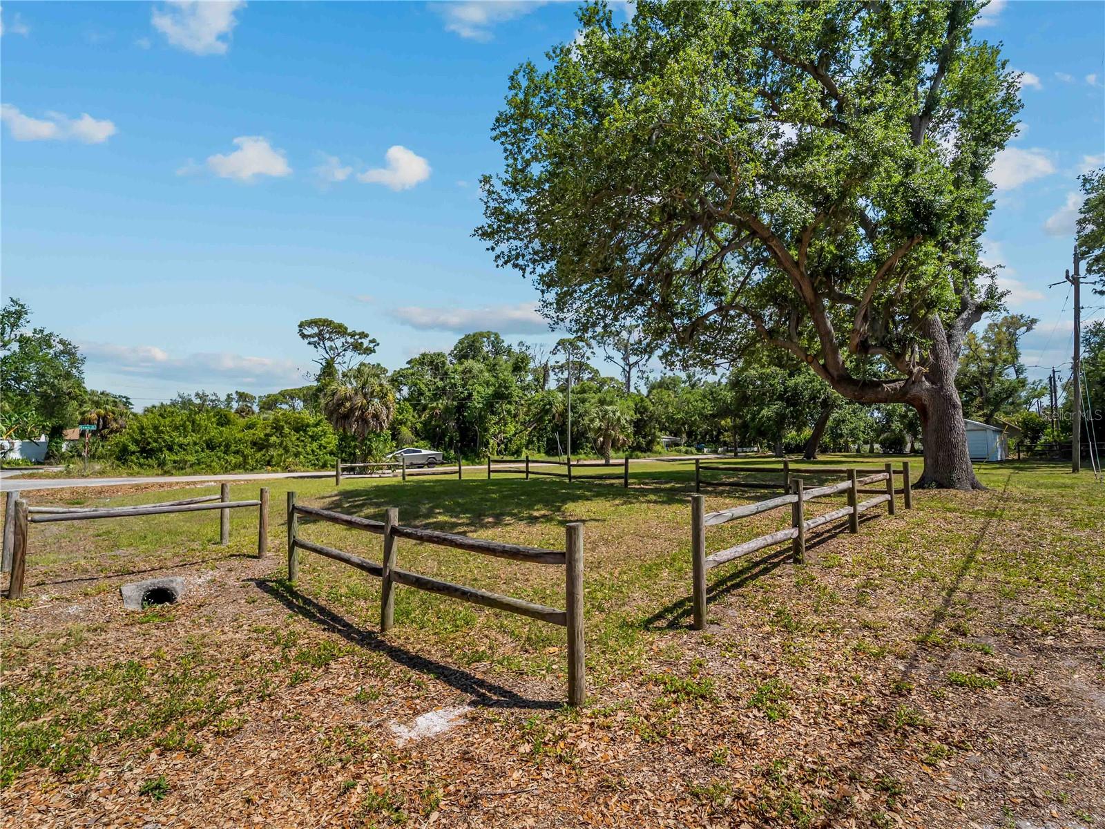 Dawn Dr Property Photo 13