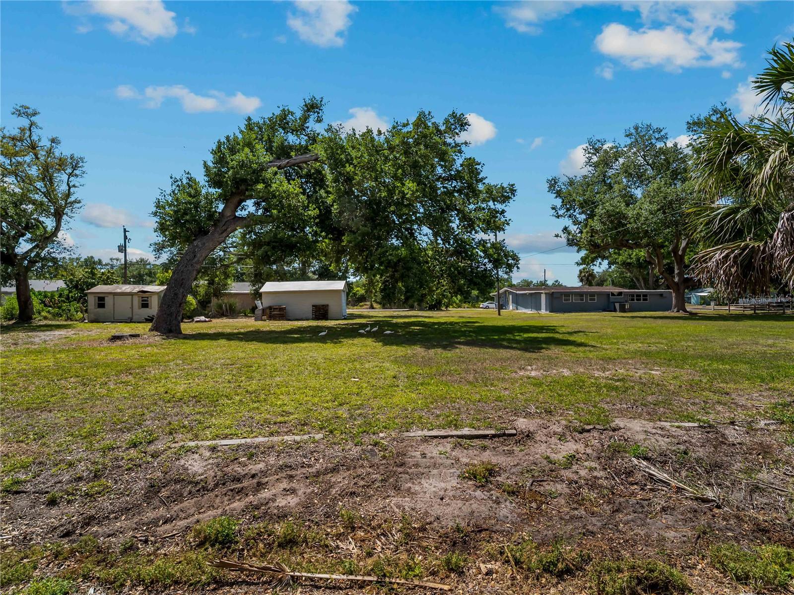 Dawn Dr Property Photo 16